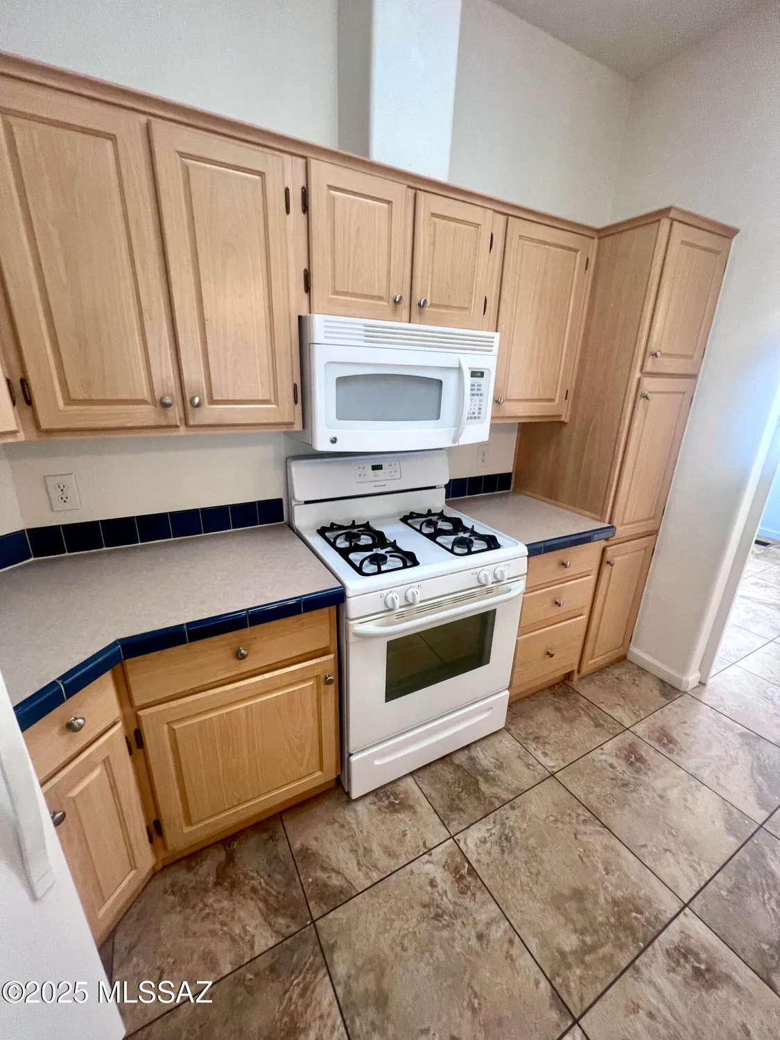 Property Slideshow image 8 of 44 | 1254 w calle de sotelo, Sahuarita, AZ, 85629