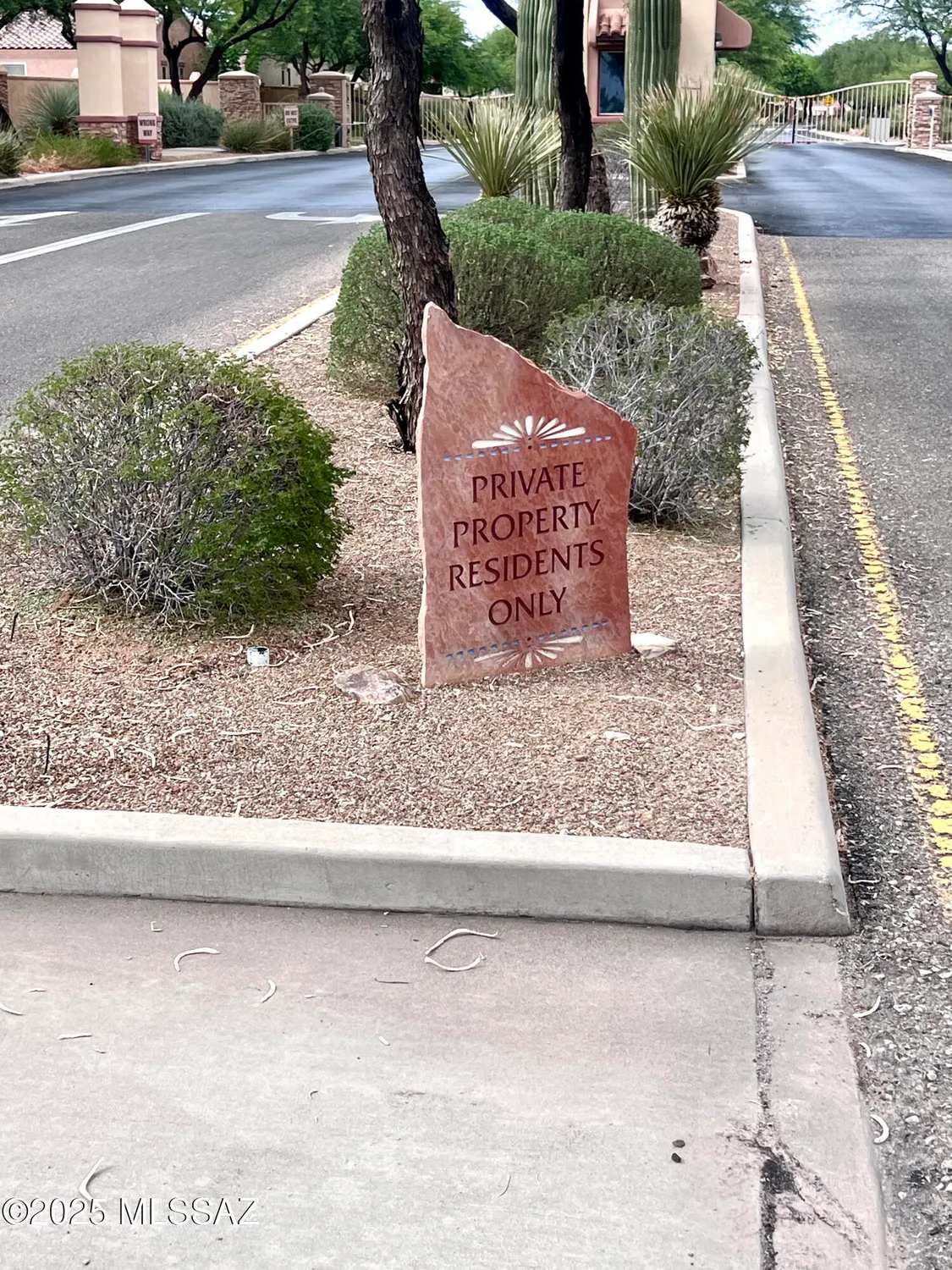 Property Slideshow image 2 of 44 | 1254 w calle de sotelo, Sahuarita, AZ, 85629