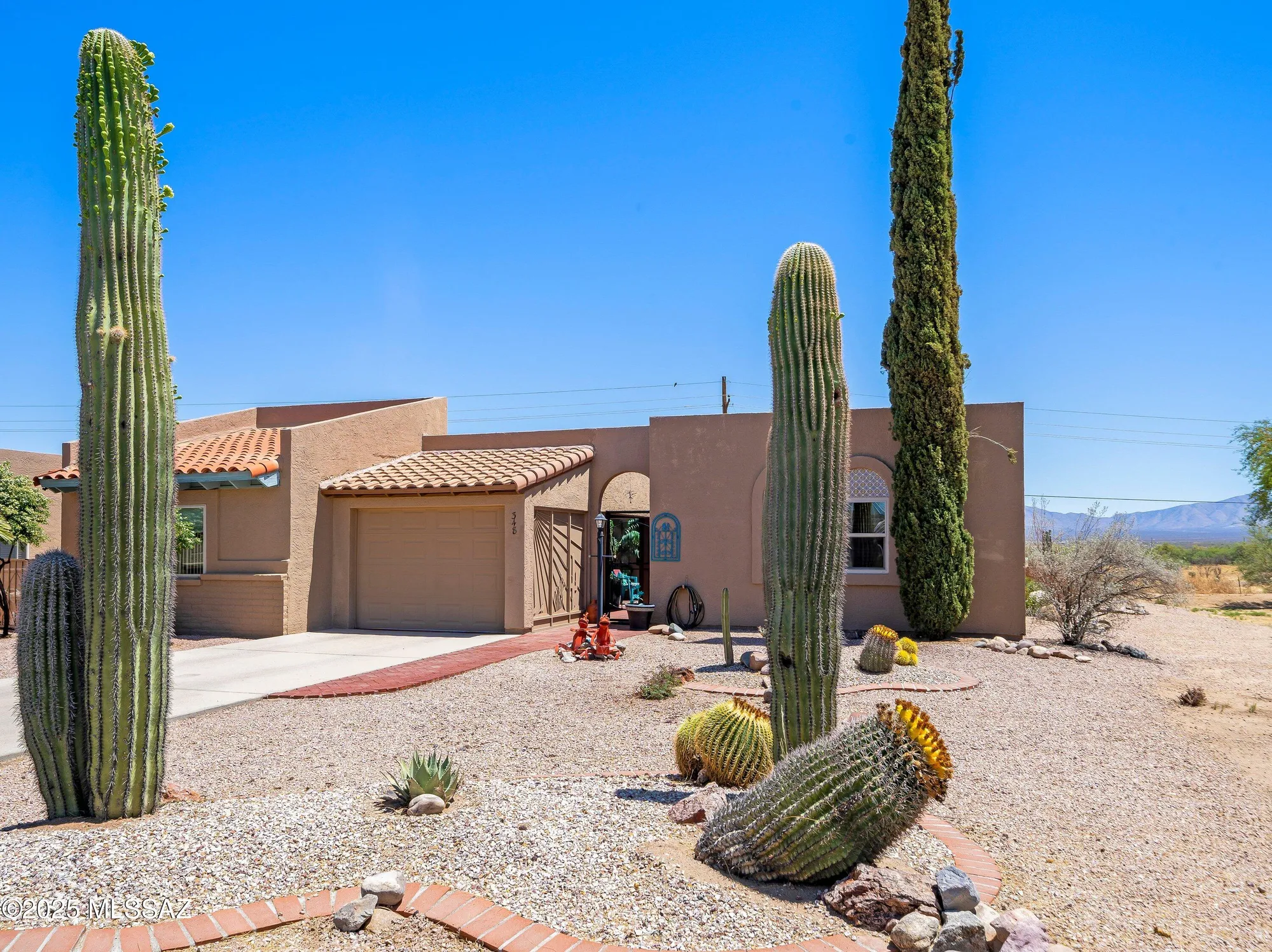 Property Slideshow image 1 of 31 | 348 e paseo azul, Green Valley, AZ, 85614