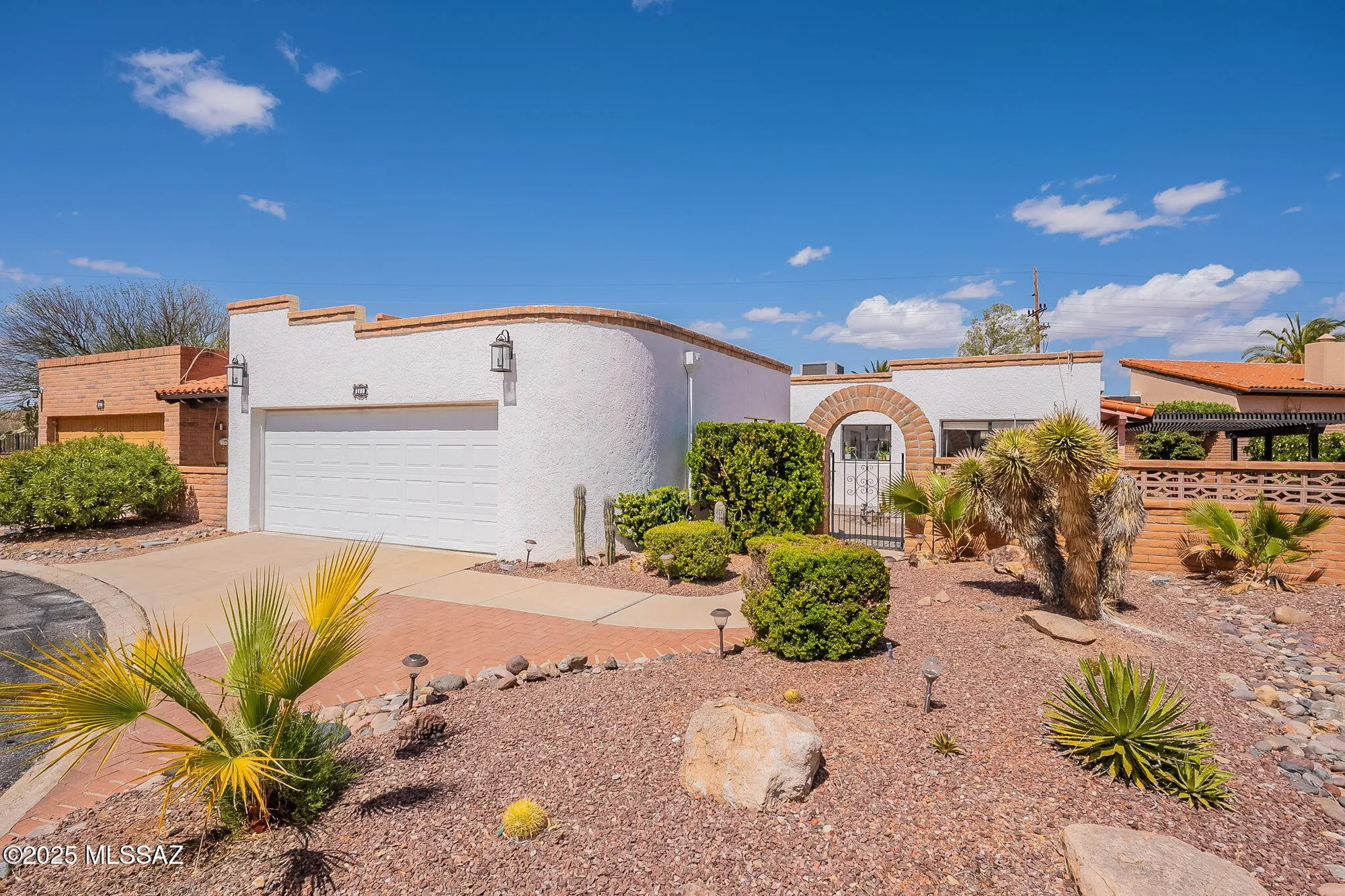 Property Slideshow image 2 of 45 | 1780 w via de anza, Green Valley, AZ, 85622