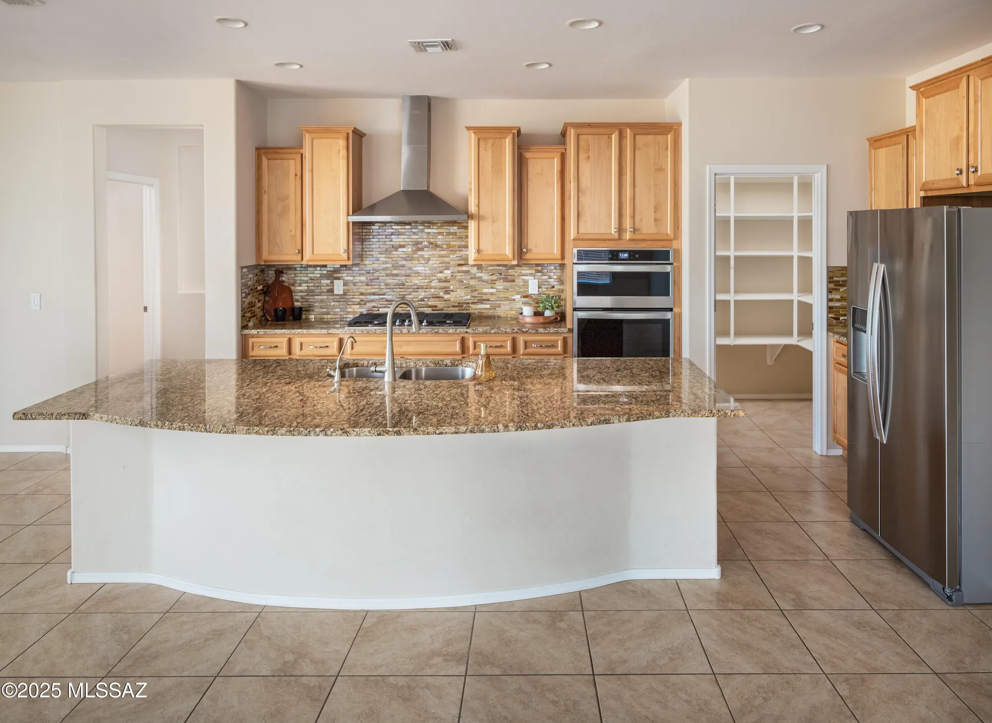 Property Slideshow image 4 of 40 | 6806 w cliff spring trl, Marana, AZ, 85658