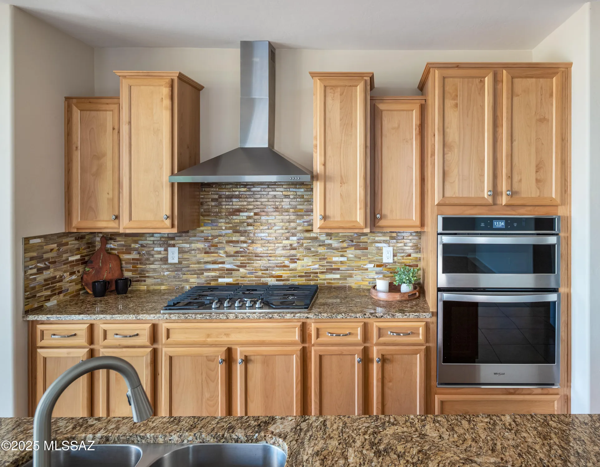 Property Slideshow image 3 of 40 | 6806 w cliff spring trl, Marana, AZ, 85658