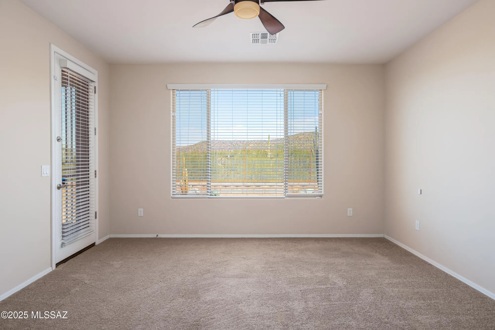 Property Slideshow image 14 of 40 | 6806 w cliff spring trl, Marana, AZ, 85658