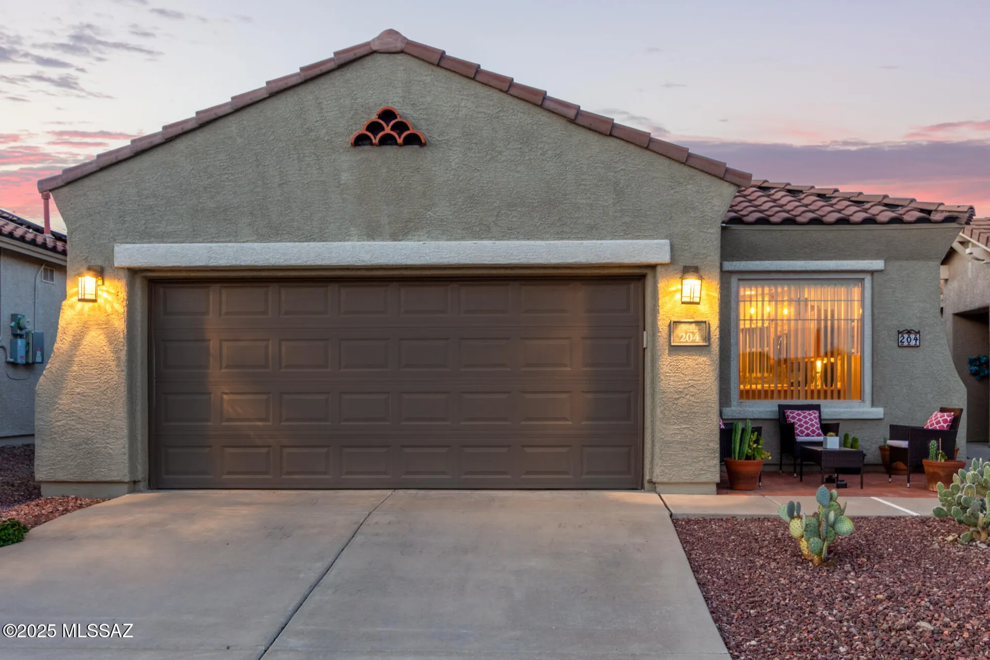 Property Slideshow image 2 of 50 | 204 w calle media luz, Sahuarita, AZ, 85629