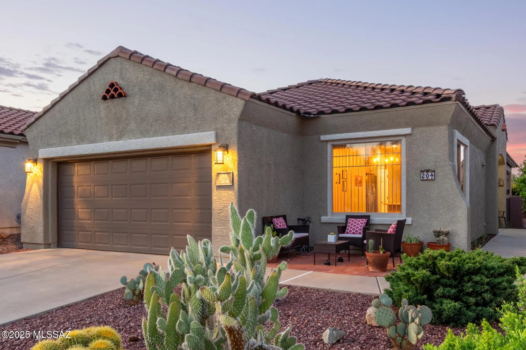 Property Slideshow image 6 of 50 | 204 w calle media luz, Sahuarita, AZ, 85629