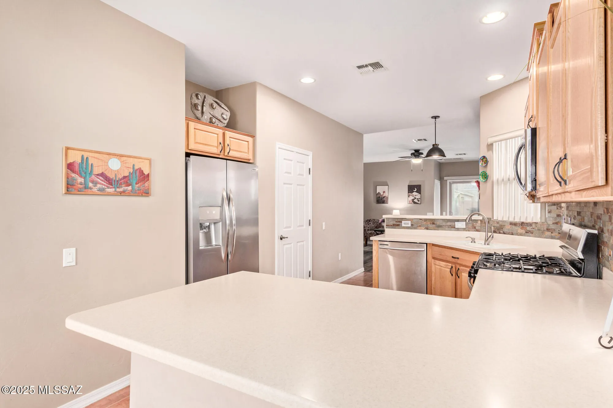 Property Slideshow image 17 of 50 | 204 w calle media luz, Sahuarita, AZ, 85629