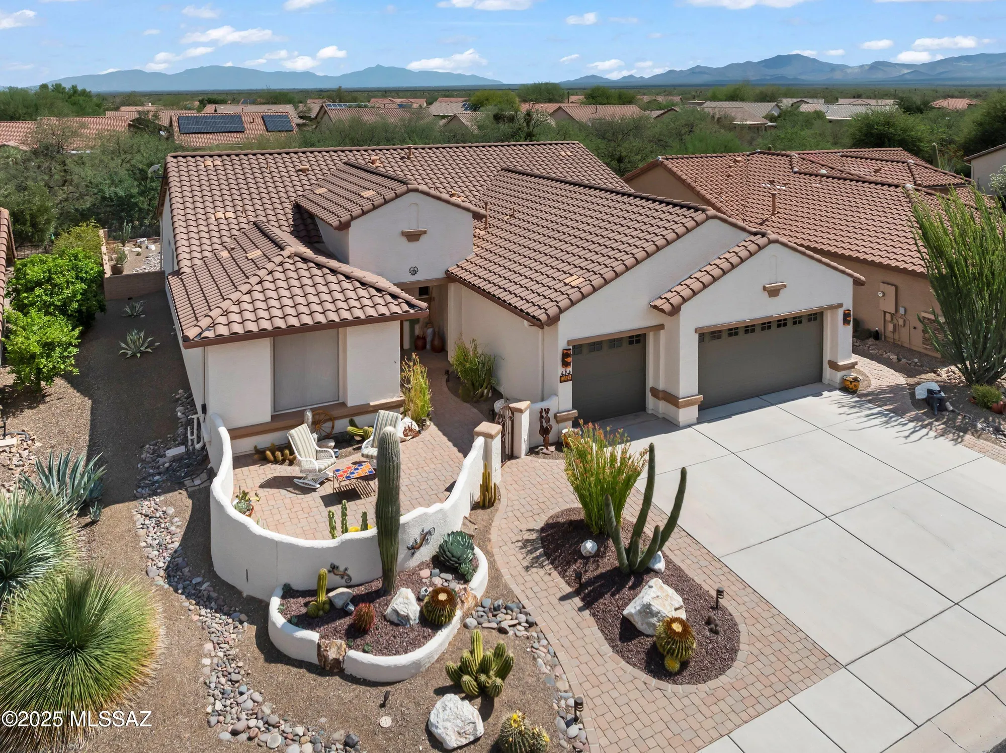 Property Slideshow image 2 of 40 | 758 n alexis loop, Green Valley, AZ, 85614