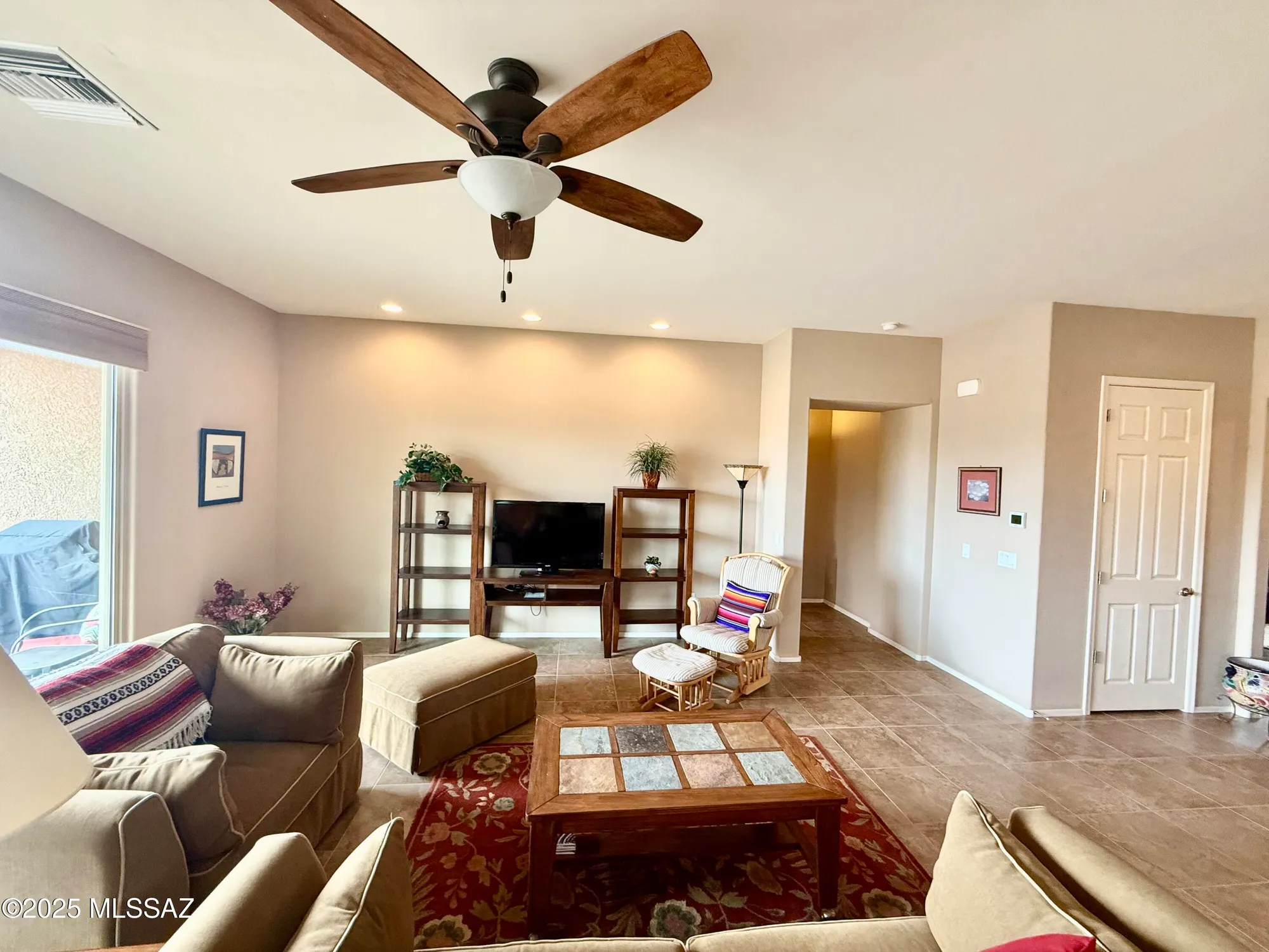 Property Slideshow image 8 of 23 | 740 n observation trl, Green Valley, AZ, 85614