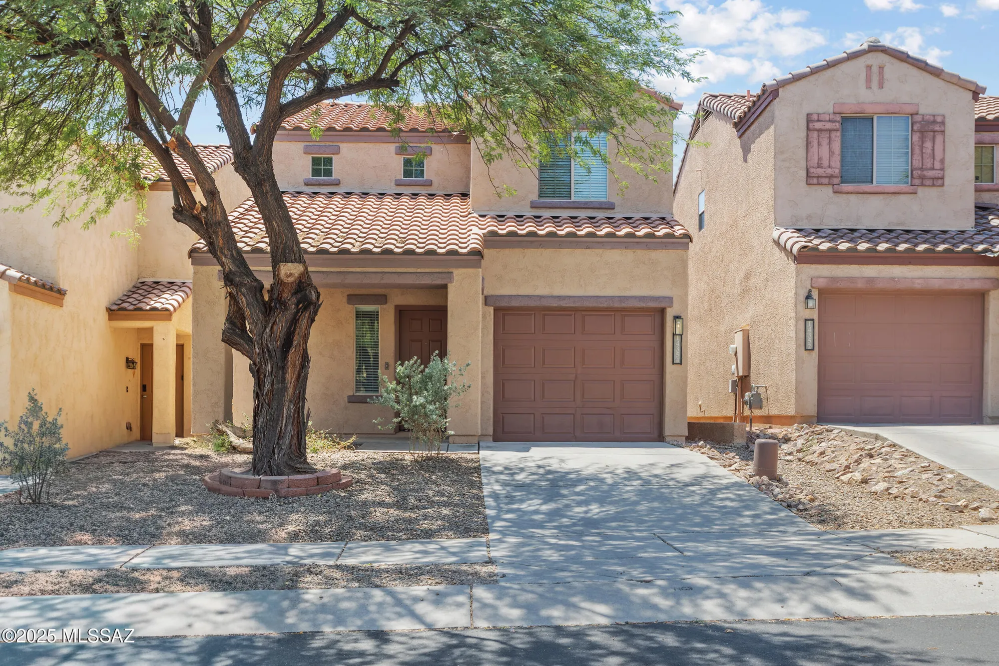 Property Slideshow image 1 of 31 | 14354 s camino vallado, Sahuarita, AZ, 85629