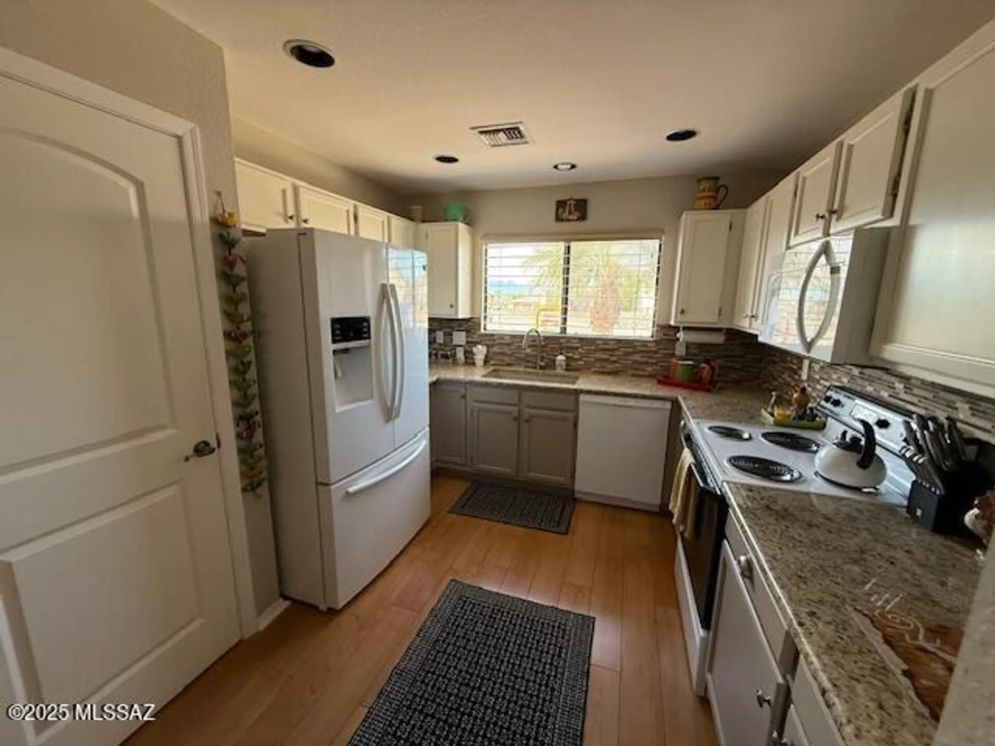 Property Slideshow image 10 of 31 | 790 w arbor ridge dr, Green Valley, AZ, 85614