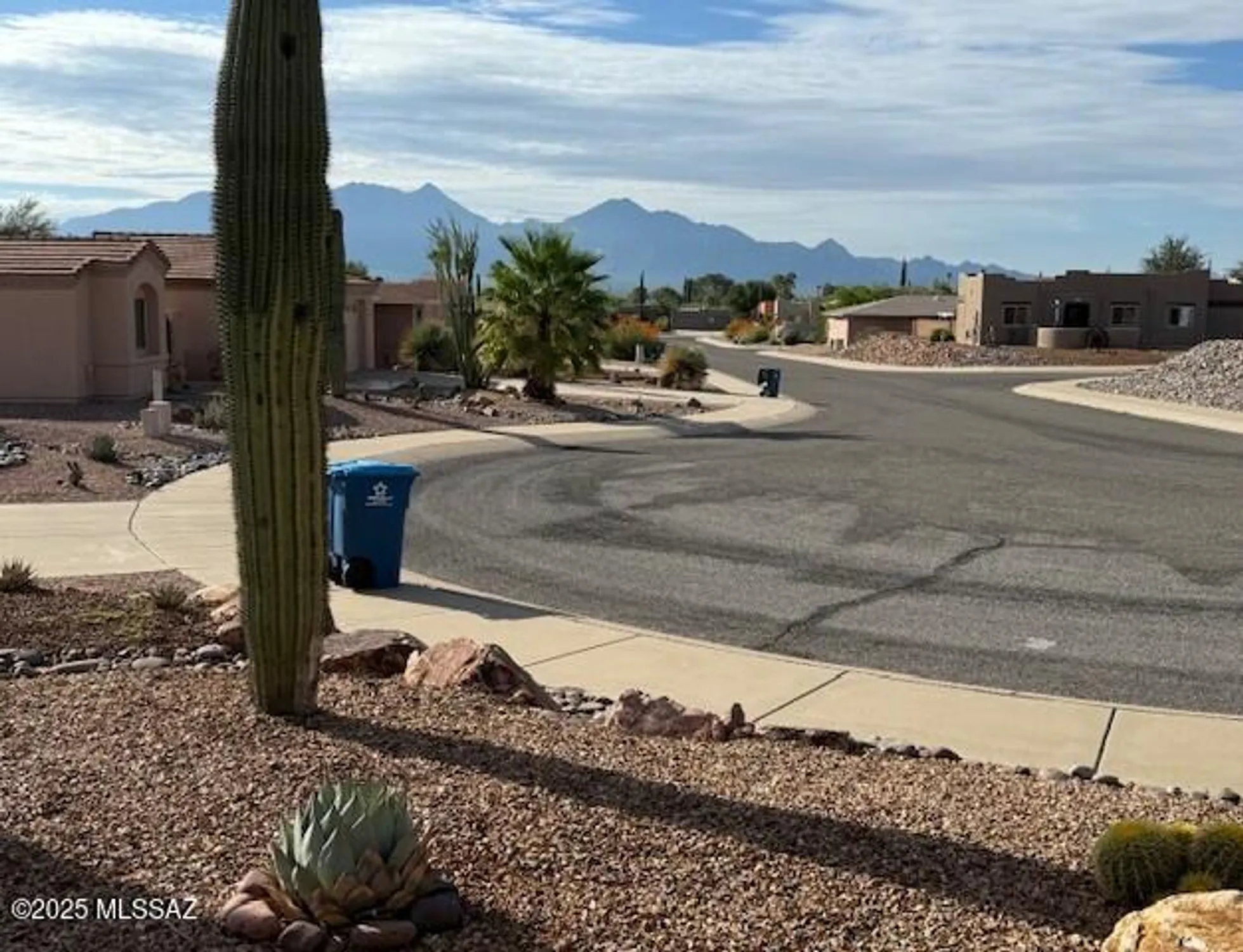 Property Slideshow image 3 of 31 | 790 w arbor ridge dr, Green Valley, AZ, 85614