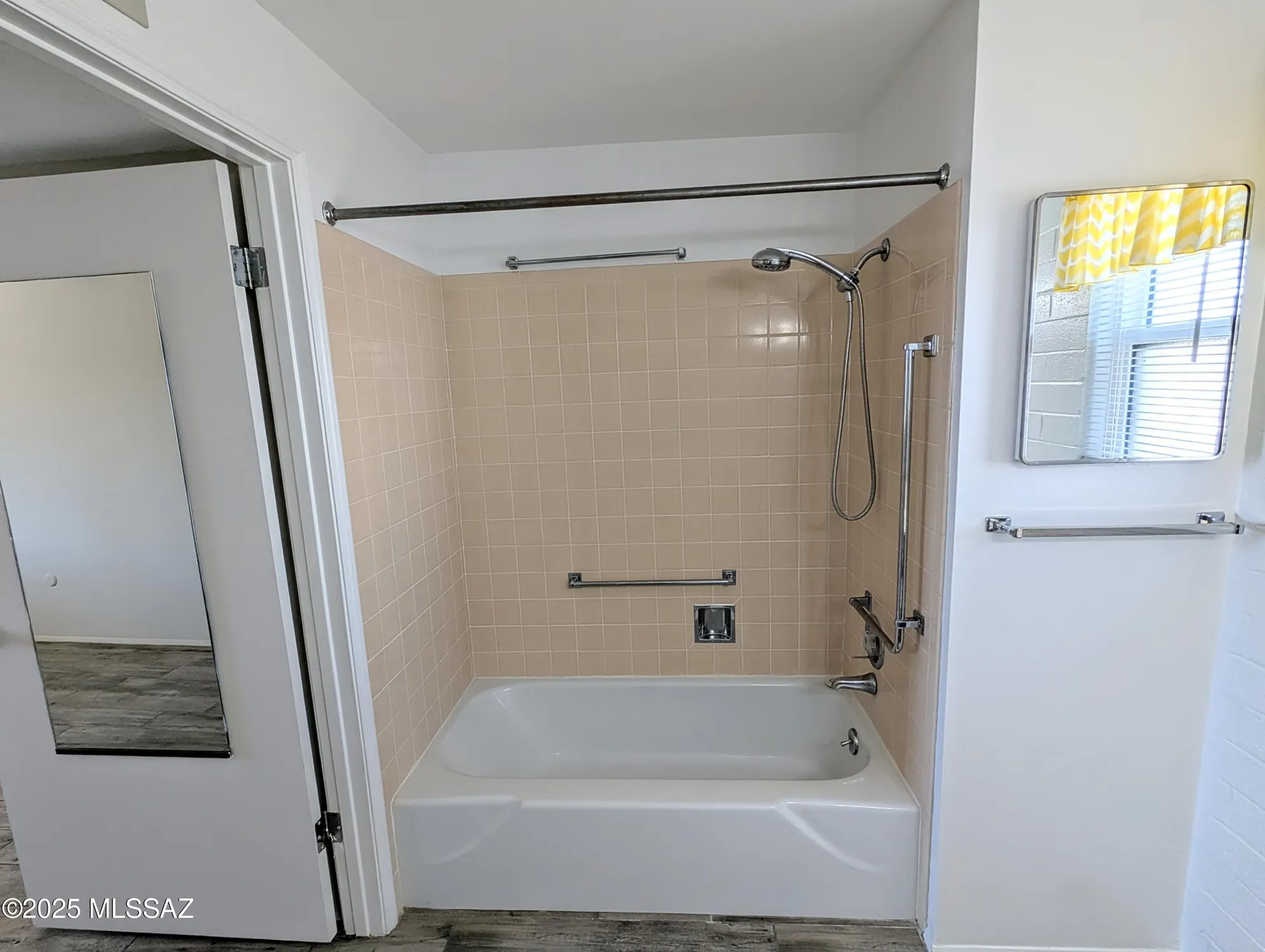 Property Slideshow image 26 of 35 | 302 s paseo lobo c, Green Valley, AZ, 85614