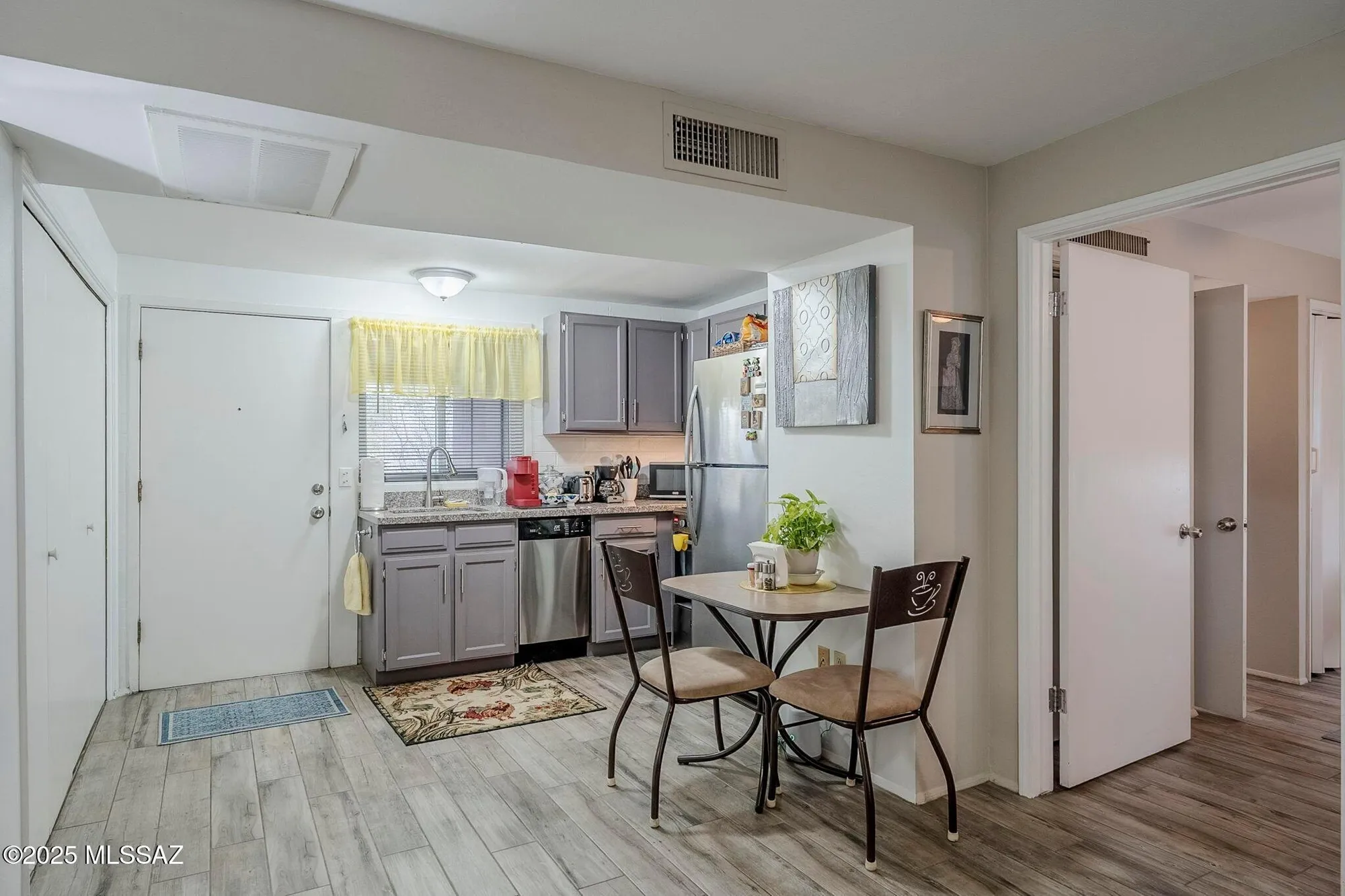 Property Slideshow image 12 of 35 | 302 s paseo lobo c, Green Valley, AZ, 85614