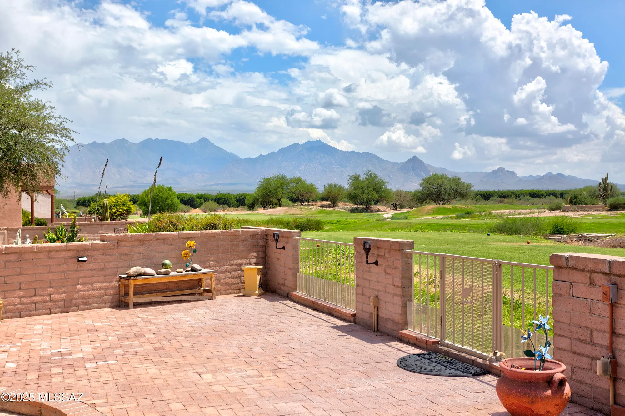 Property Slideshow image 3 of 31 | 645 w waterview dr, Green Valley, AZ, 85614