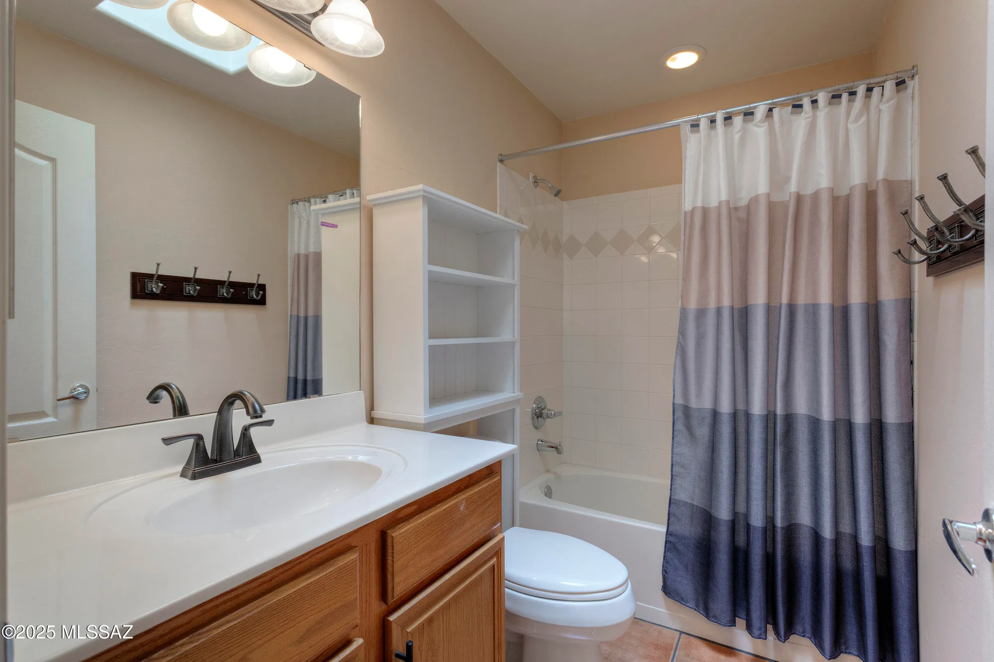 Property Slideshow image 20 of 31 | 645 w waterview dr, Green Valley, AZ, 85614