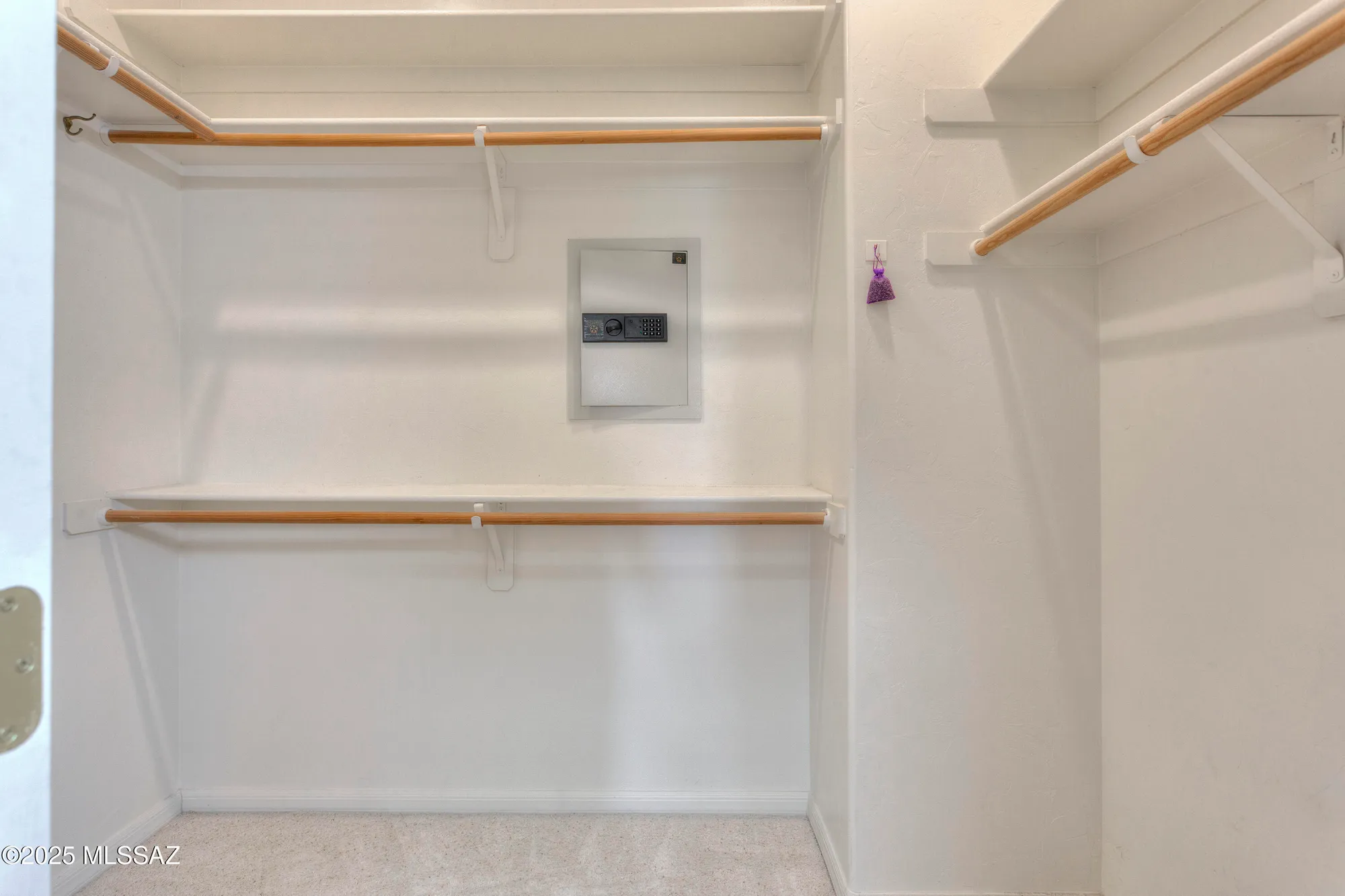 Property Slideshow image 19 of 31 | 645 w waterview dr, Green Valley, AZ, 85614