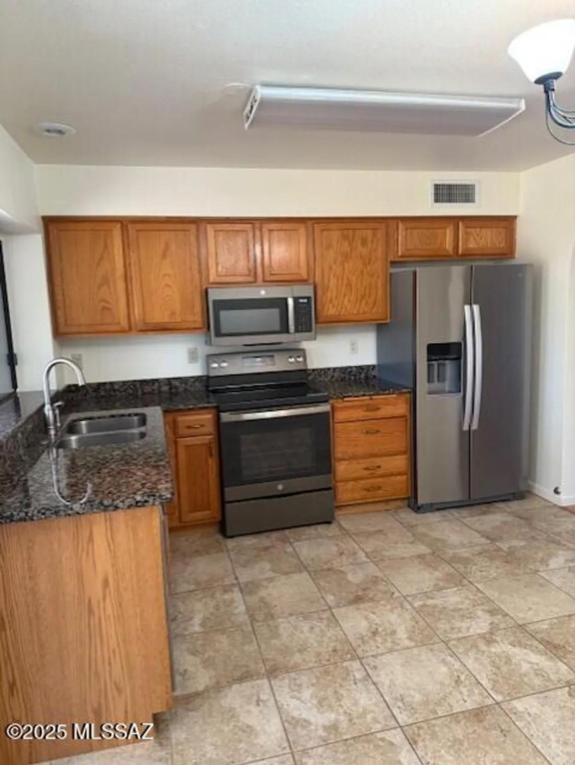 Property Slideshow image 11 of 17 | 14481 n alamo canyon dr, Oro Valley, AZ, 85755