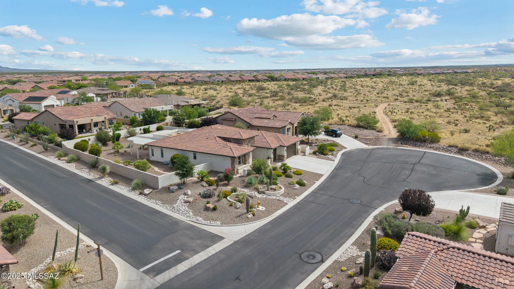 Property Slideshow image 7 of 50 | 61060 e arroyo grande dr, Oracle, AZ, 85623