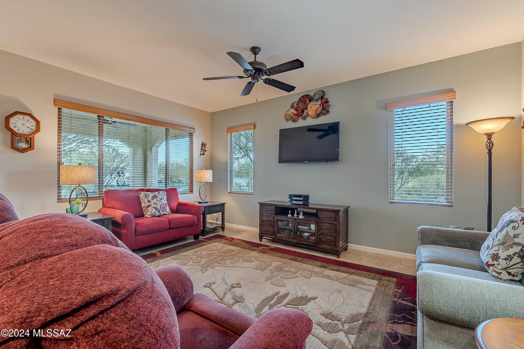 Property Slideshow image 18 of 50 | 1819 e barn swallow ln, Green Valley, AZ, 85614