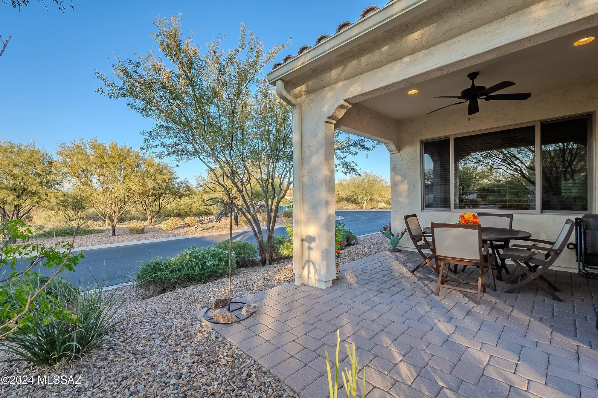 Property Slideshow image 5 of 50 | 1819 e barn swallow ln, Green Valley, AZ, 85614