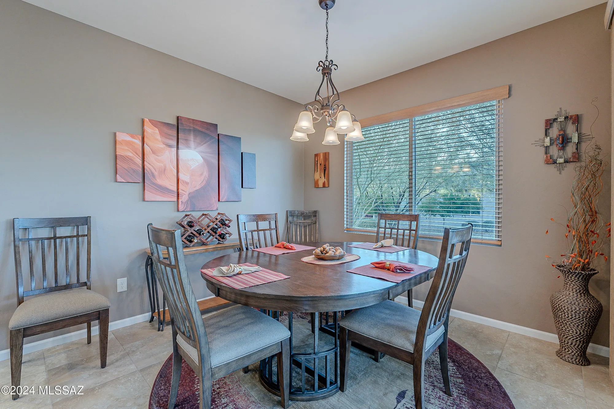 Property Slideshow image 13 of 50 | 1819 e barn swallow ln, Green Valley, AZ, 85614