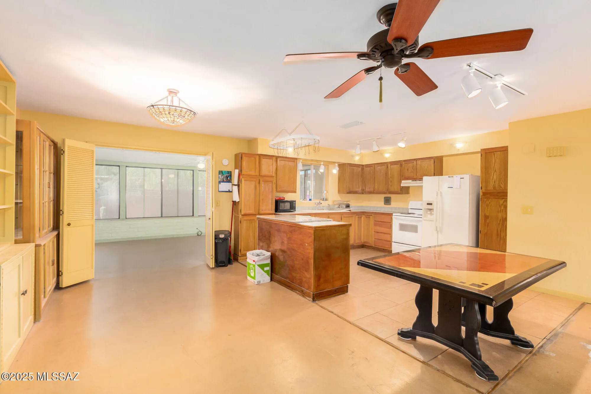Property Slideshow image 11 of 32 | 210 e placita pera, Green Valley, AZ, 85614