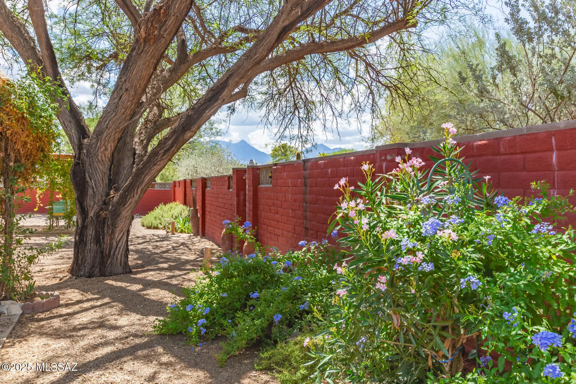 Property Slideshow image 32 of 32 | 210 e placita pera, Green Valley, AZ, 85614