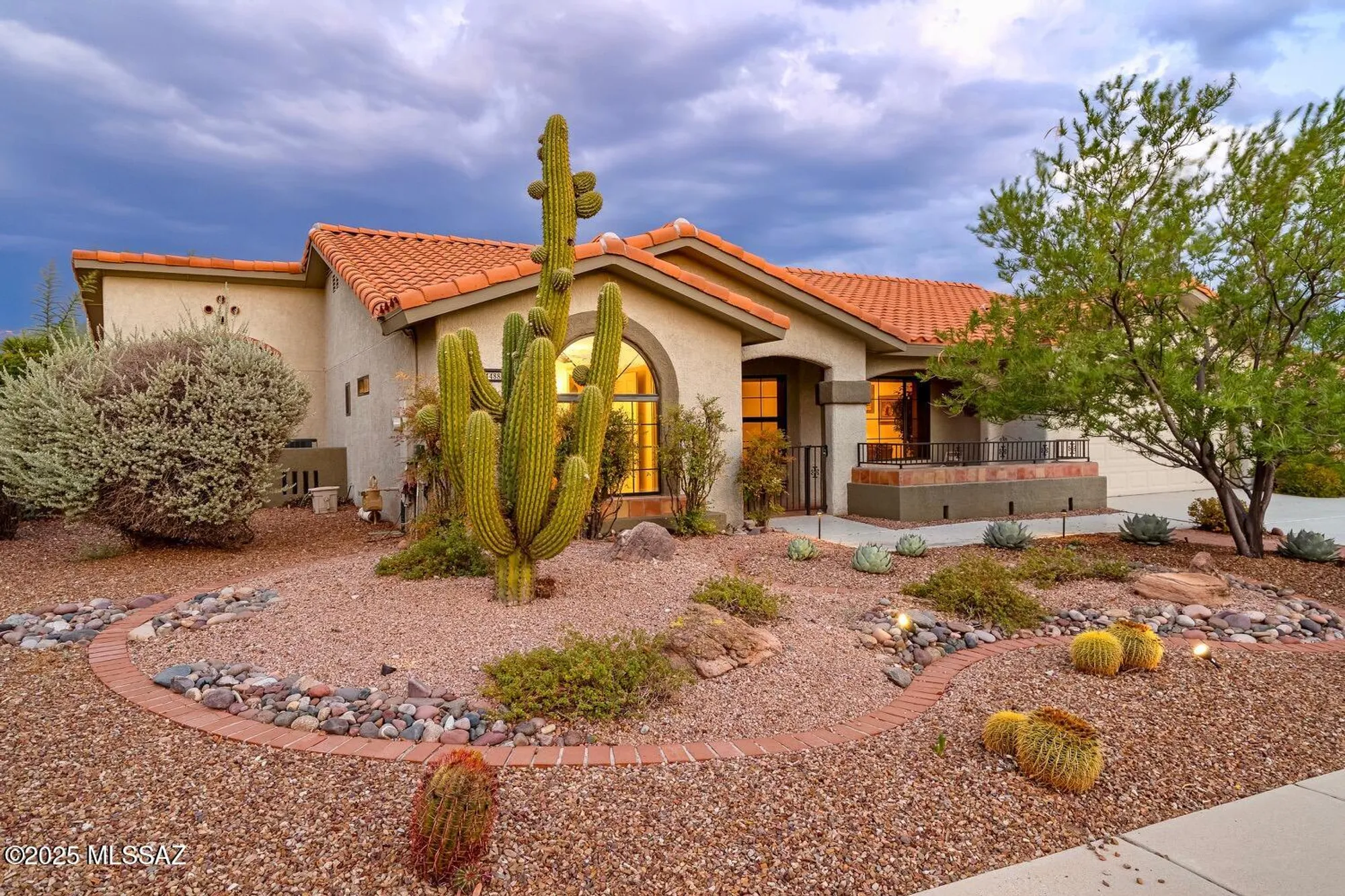 Property Slideshow image 3 of 32 | 14488 n rock springs ln, Oro Valley, AZ, 85755