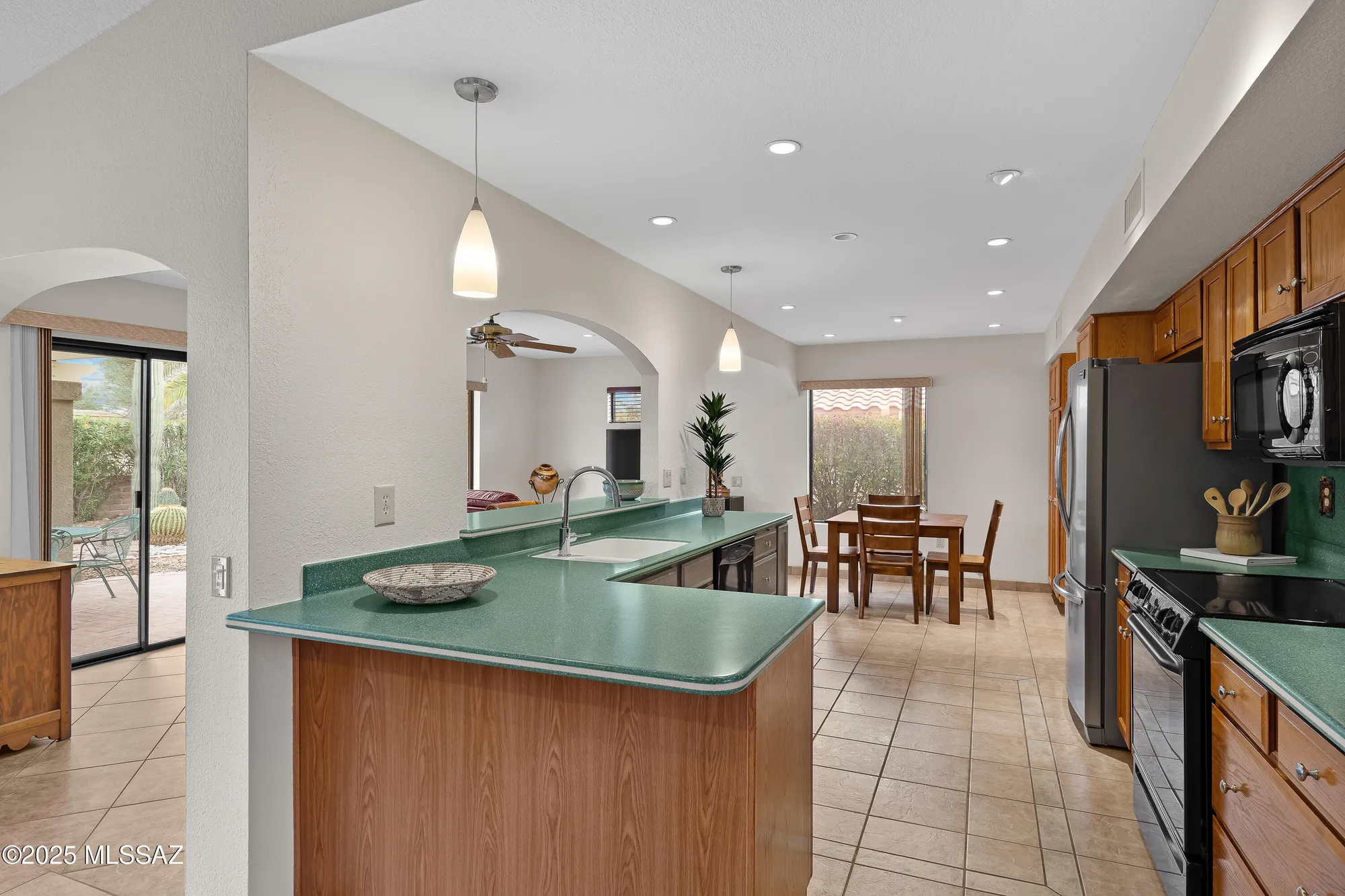 Property Slideshow image 14 of 32 | 14488 n rock springs ln, Oro Valley, AZ, 85755