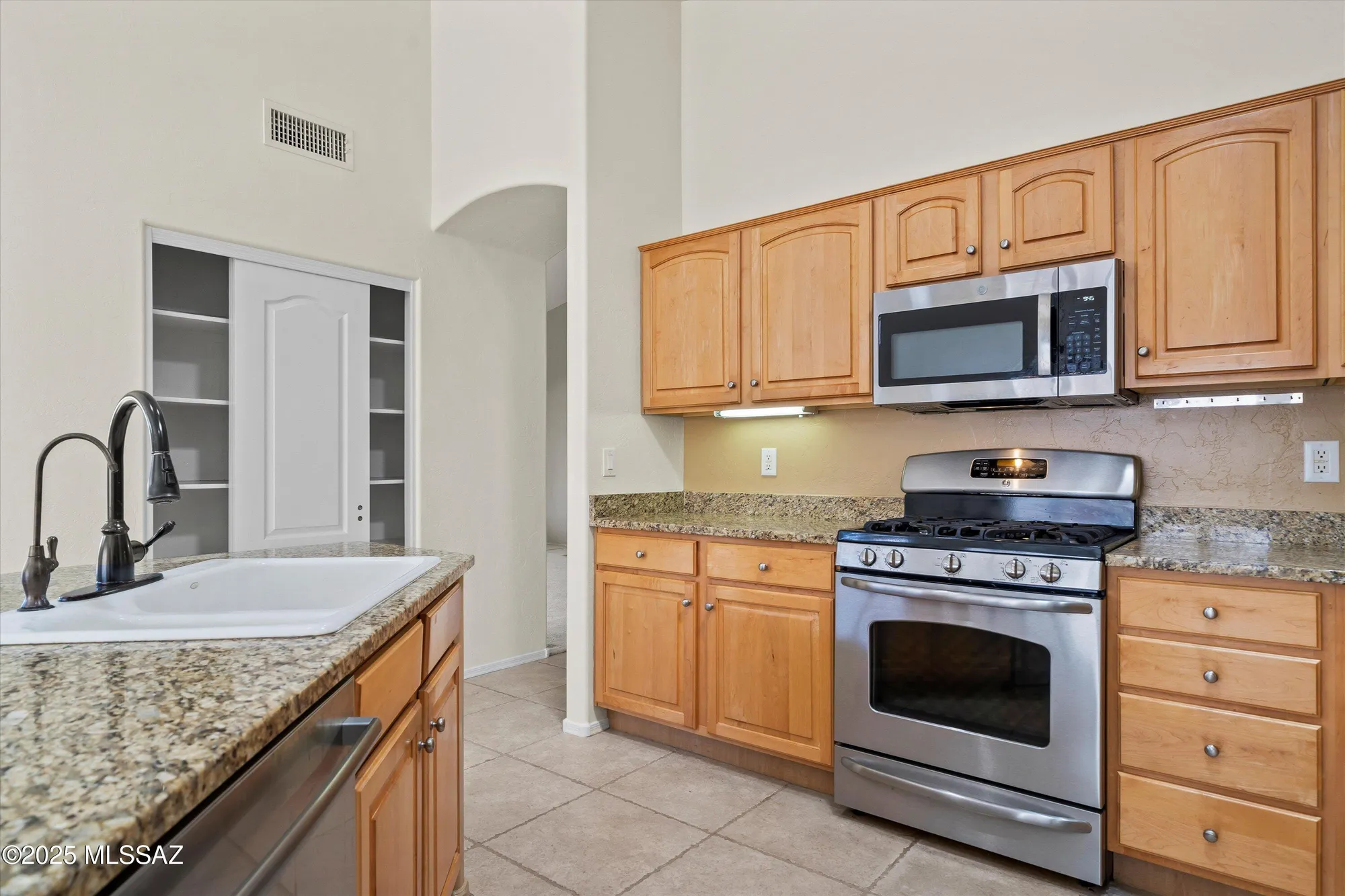 Property Slideshow image 20 of 48 | 62743 e flower ridge dr, Tucson, AZ, 85739