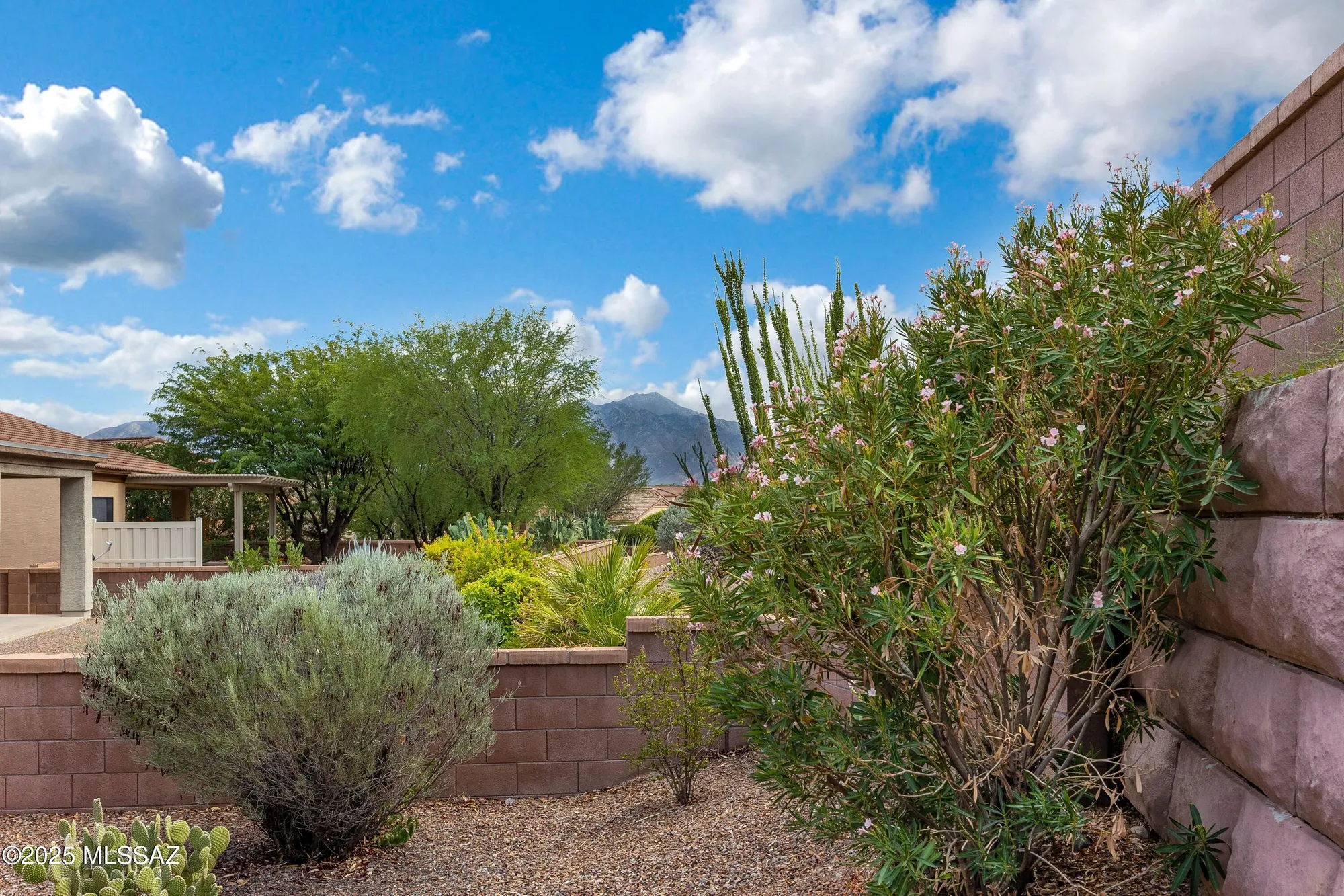 Property Slideshow image 31 of 38 | 2299 w calle casas lindas, Green Valley, AZ, 85622