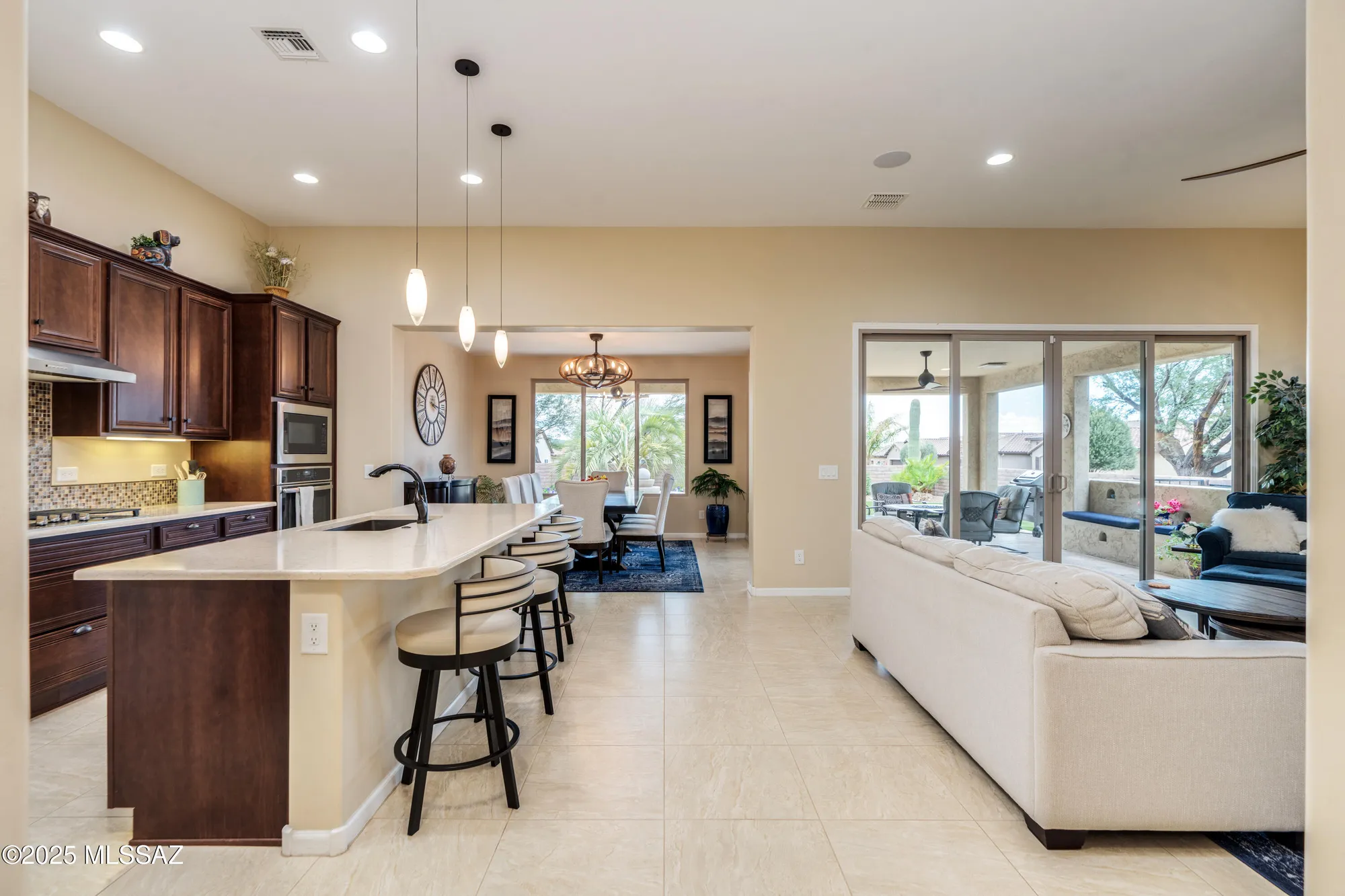 Property Slideshow image 10 of 50 | 631 n yucca butte ln, Green Valley, AZ, 85614