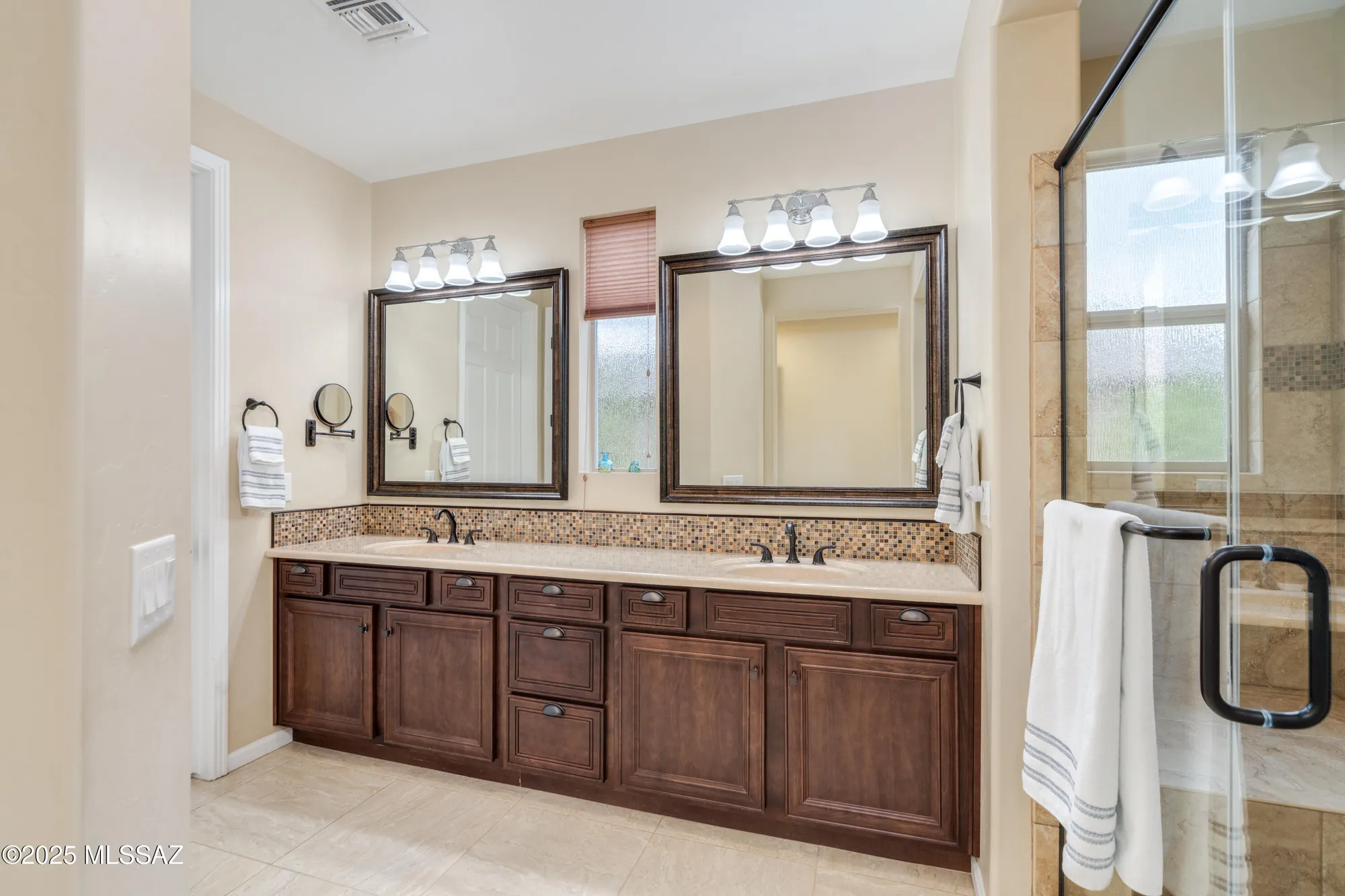 Property Slideshow image 28 of 50 | 631 n yucca butte ln, Green Valley, AZ, 85614