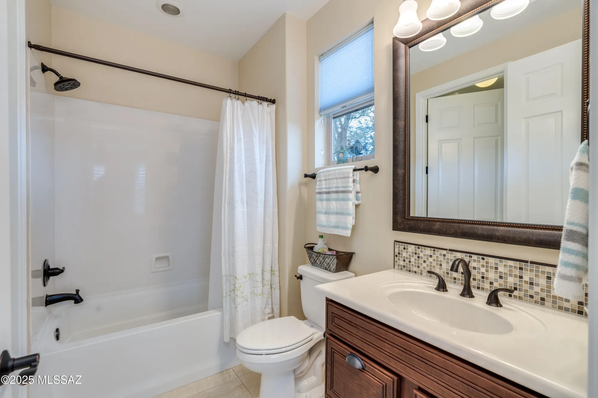 Property Slideshow image 34 of 50 | 631 n yucca butte ln, Green Valley, AZ, 85614