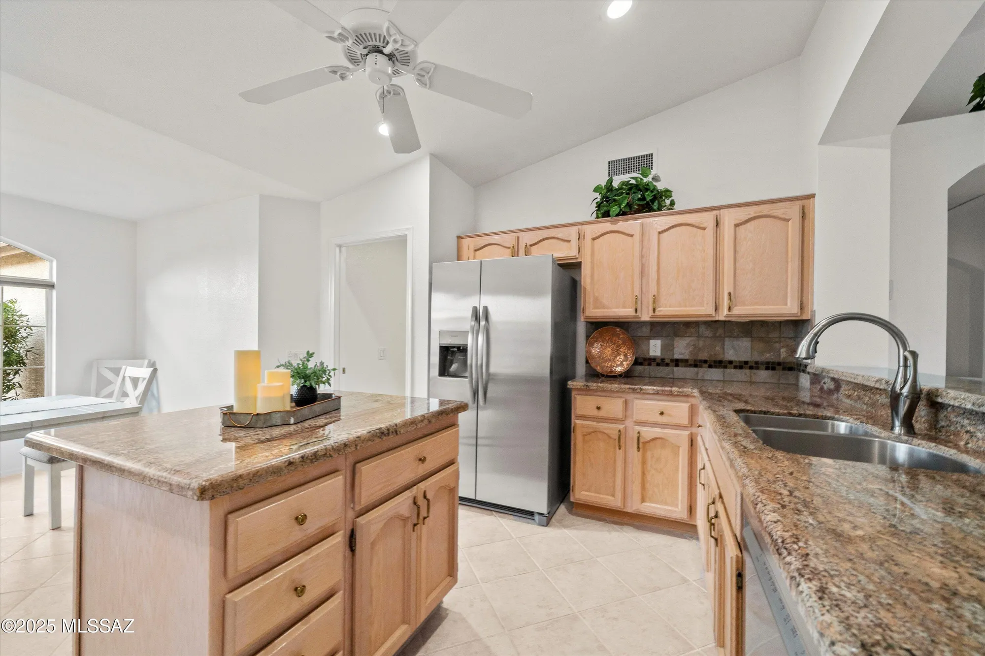 Property Slideshow image 2 of 51 | 65815 e desert sands dr, Saddlebrooke, AZ, 85739