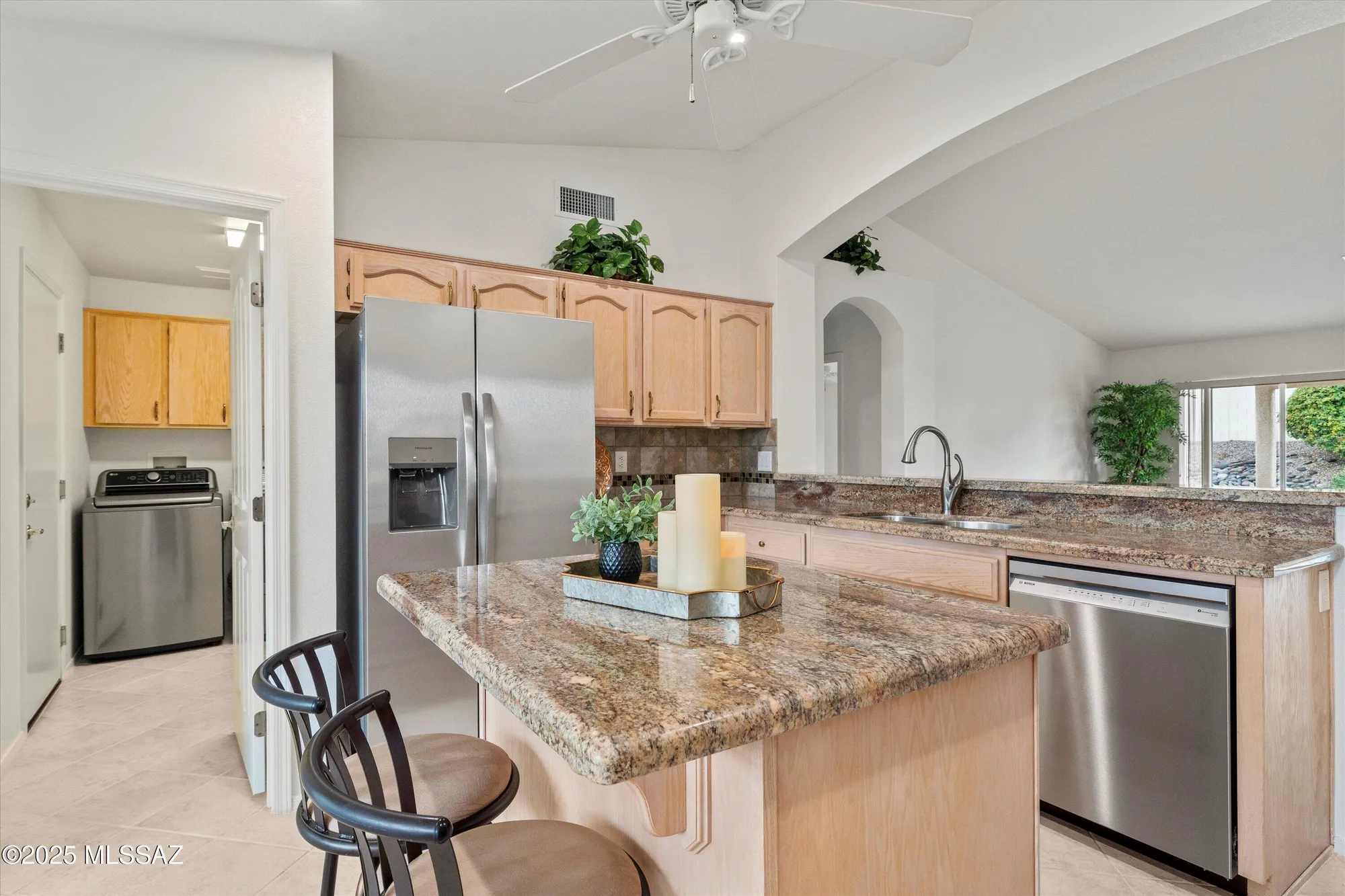 Property Slideshow image 19 of 51 | 65815 e desert sands dr, Saddlebrooke, AZ, 85739