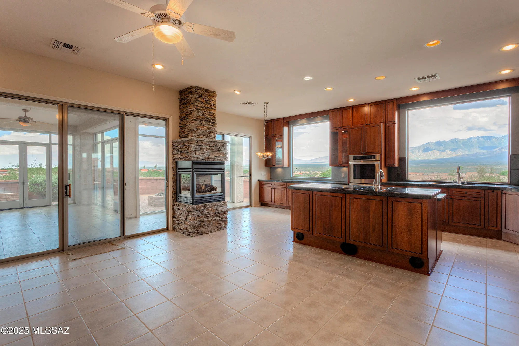 Property Slideshow image 13 of 50 | 1970 w calle casas lindas, Green Valley, AZ, 85622