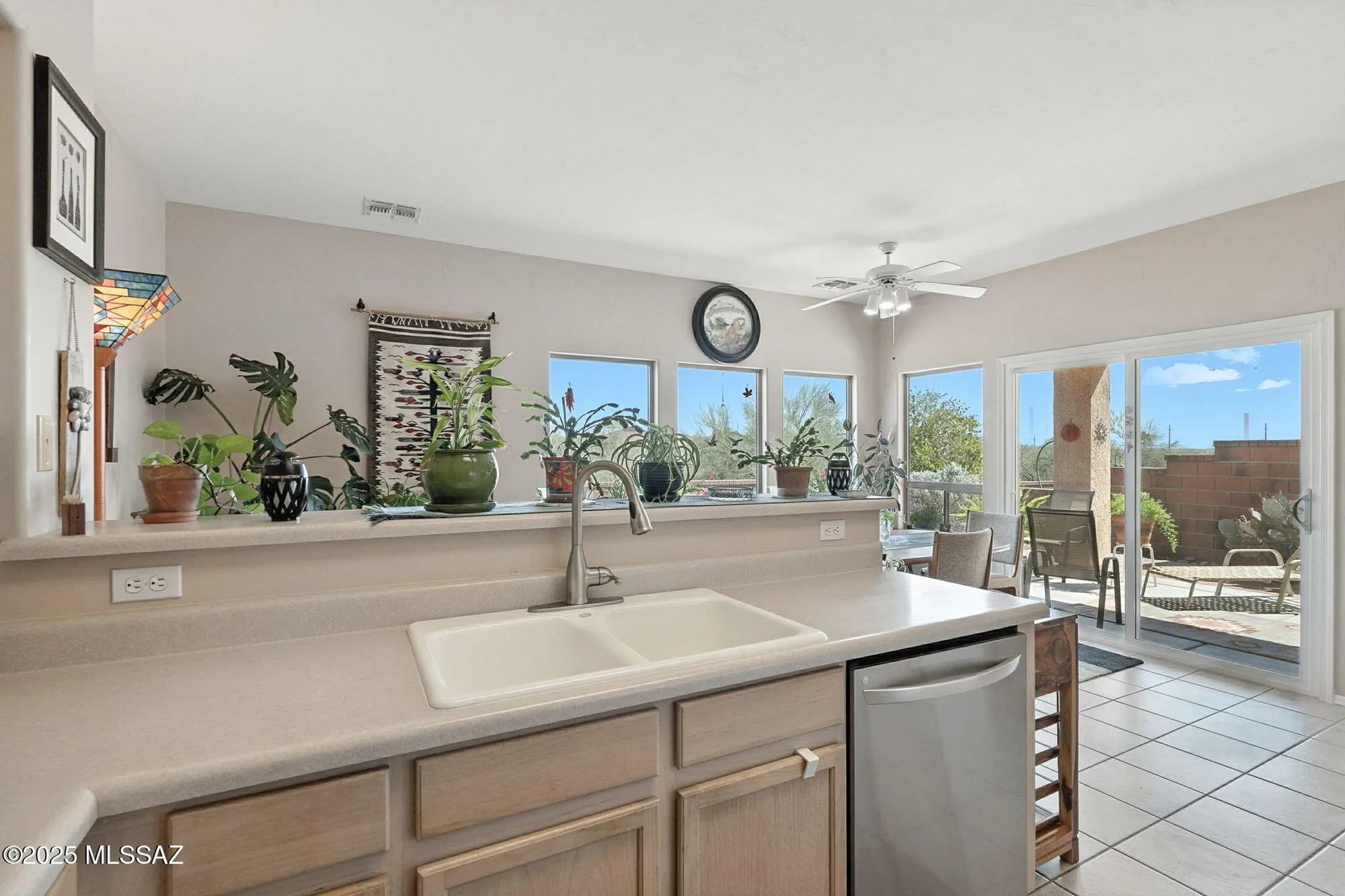 Property Slideshow image 17 of 51 | 570 w union bell dr, Green Valley, AZ, 85614