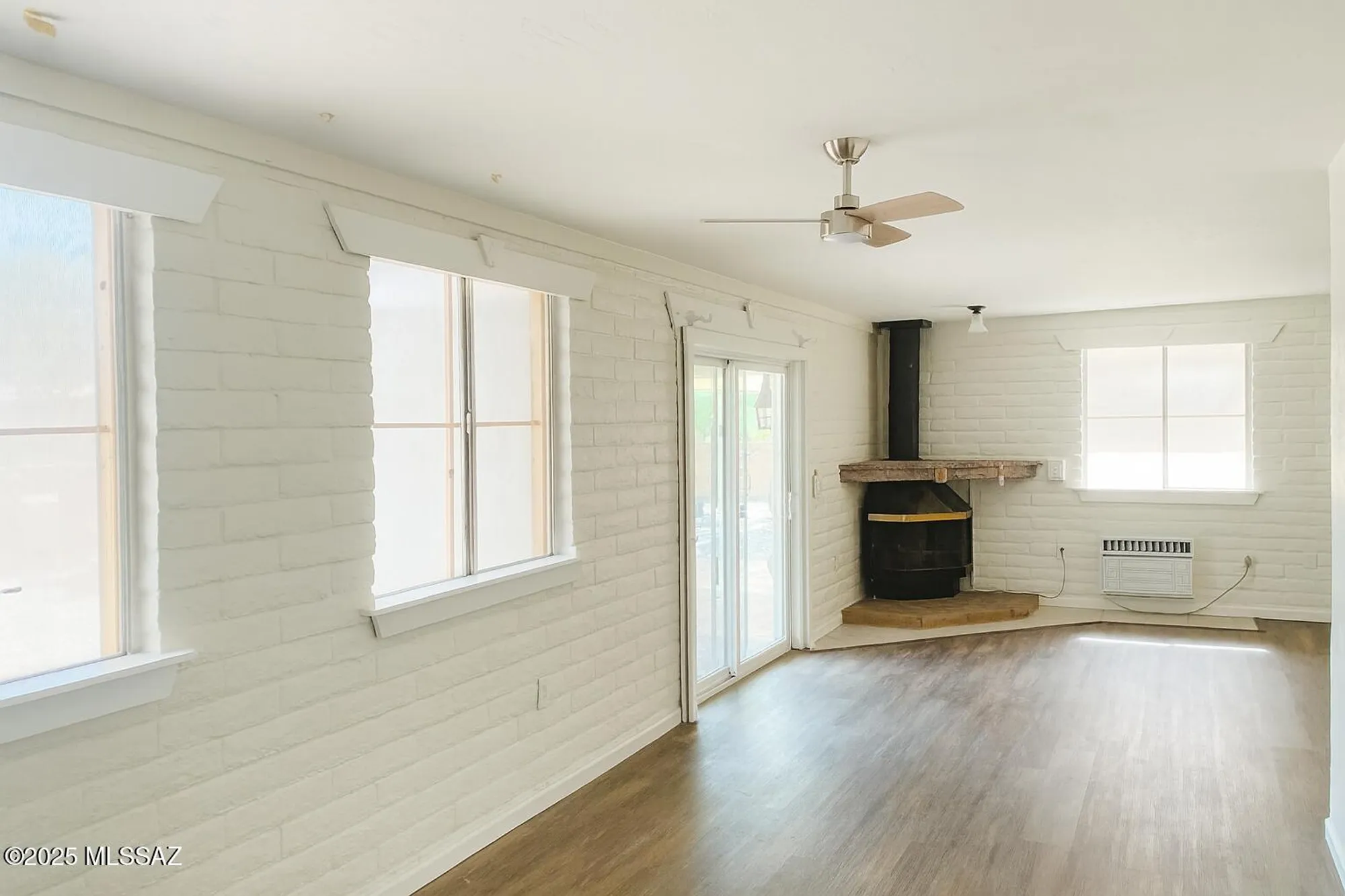 Property Slideshow image 10 of 25 | 143 e santa chalice dr, Green Valley, AZ, 85614