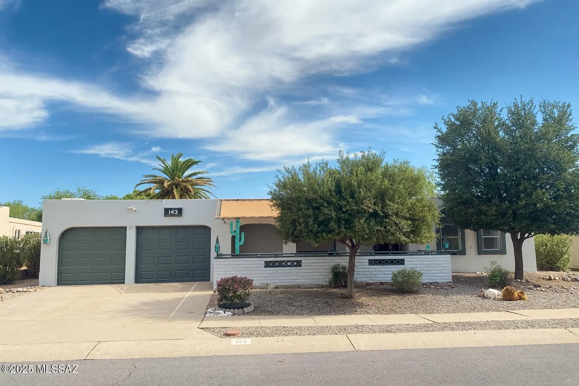 Property Slideshow image 2 of 25 | 143 e santa chalice dr, Green Valley, AZ, 85614