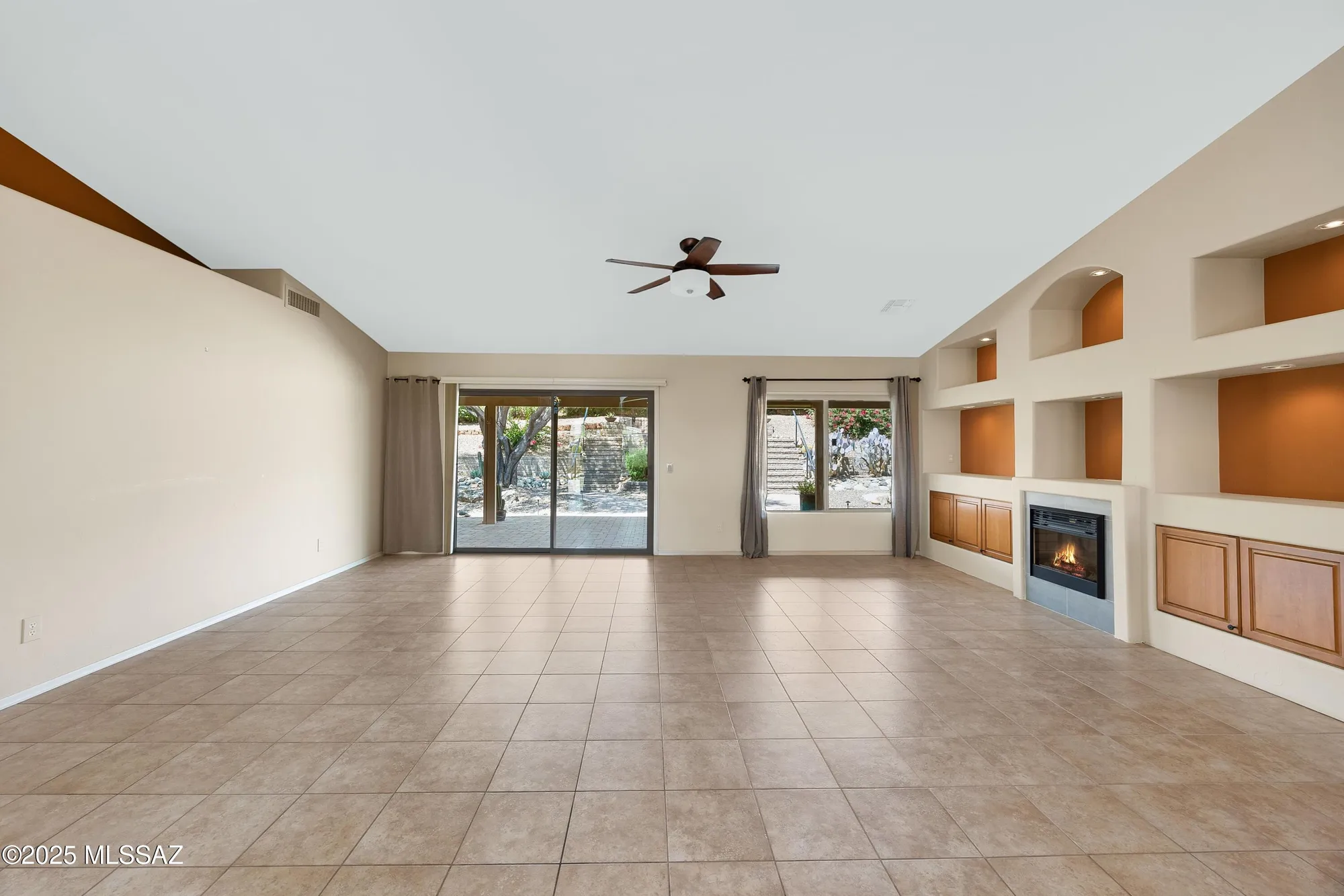 Property Slideshow image 12 of 50 | 37234 s vista park dr, Tucson, AZ, 85739