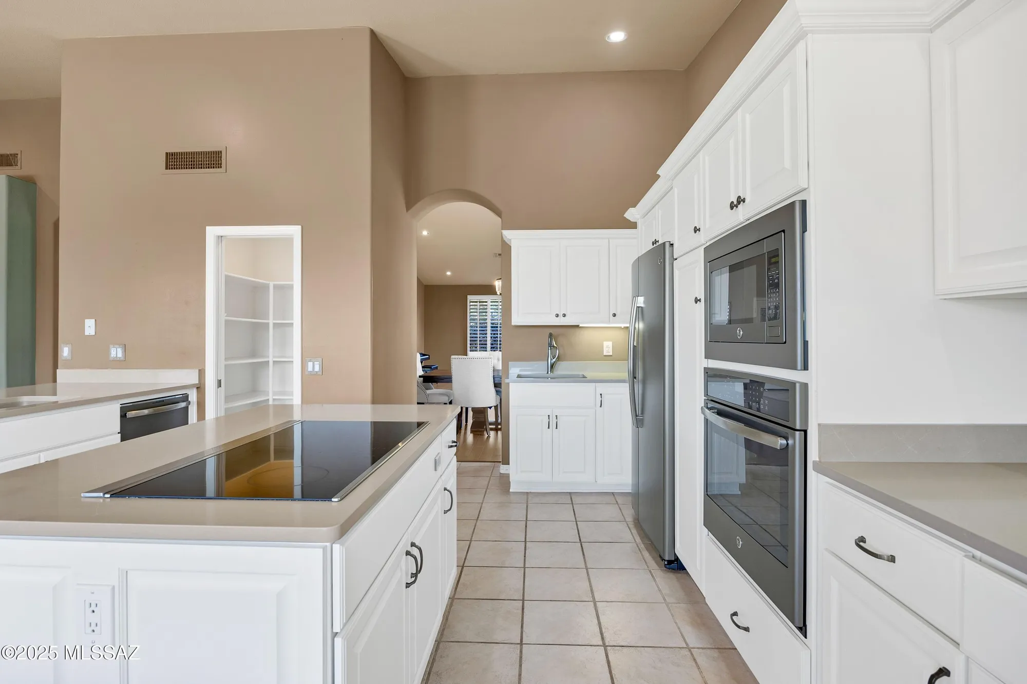 Property Slideshow image 10 of 50 | 65837 e rocky trail dr, Tucson, AZ, 85739
