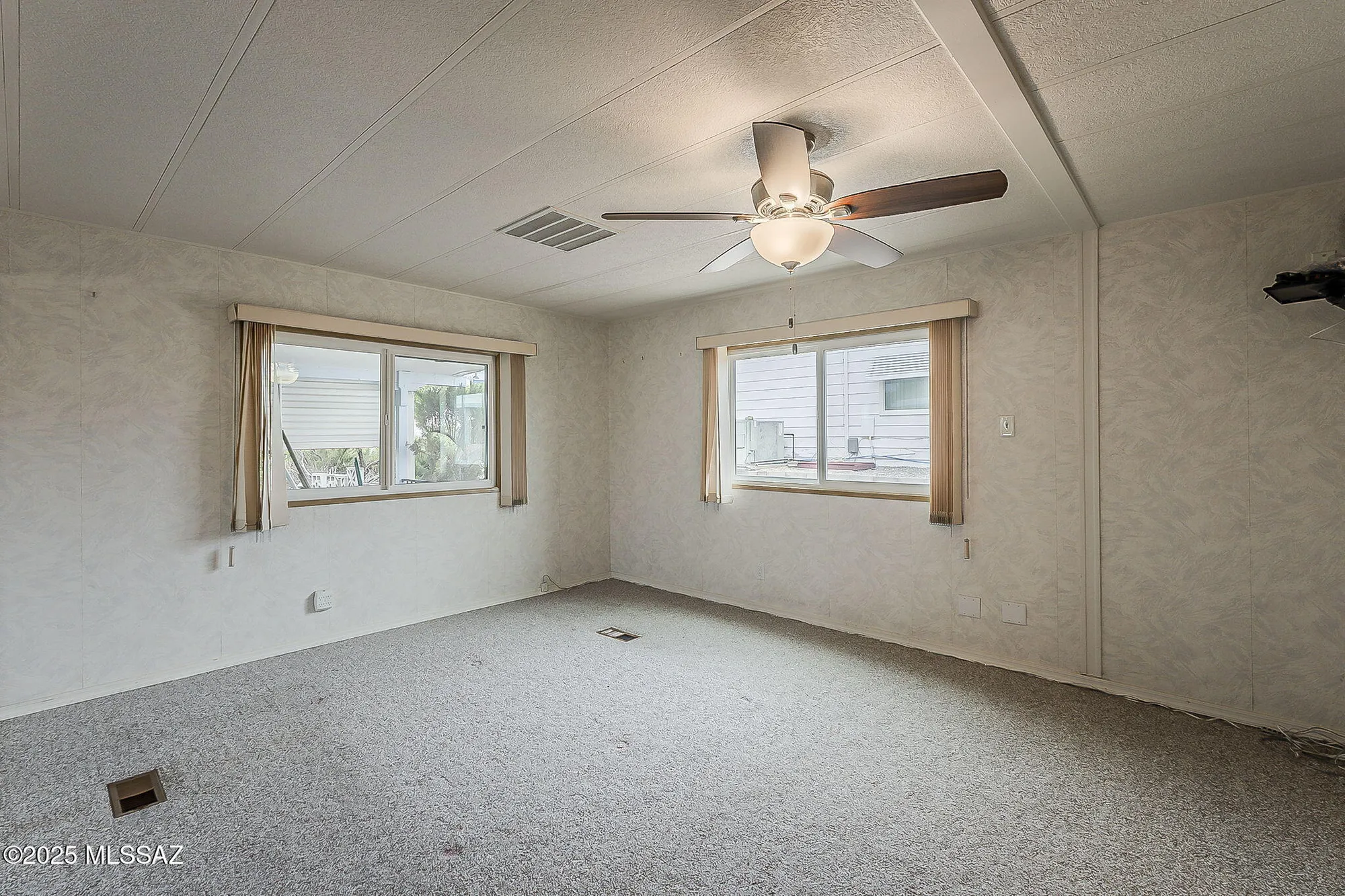 Property Slideshow image 15 of 39 | 100 w pinon dr, Green Valley, AZ, 85614