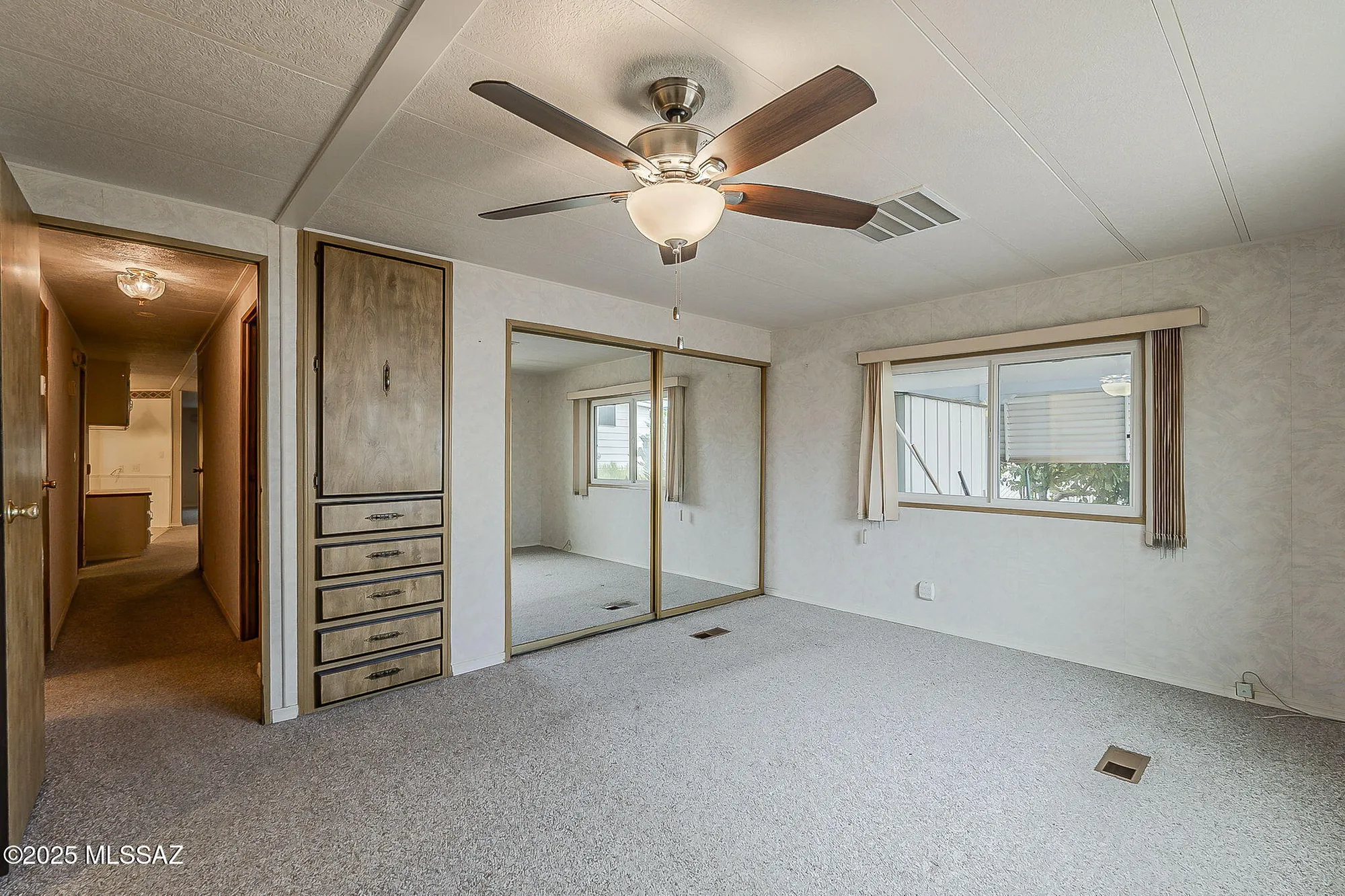 Property Slideshow image 14 of 39 | 100 w pinon dr, Green Valley, AZ, 85614
