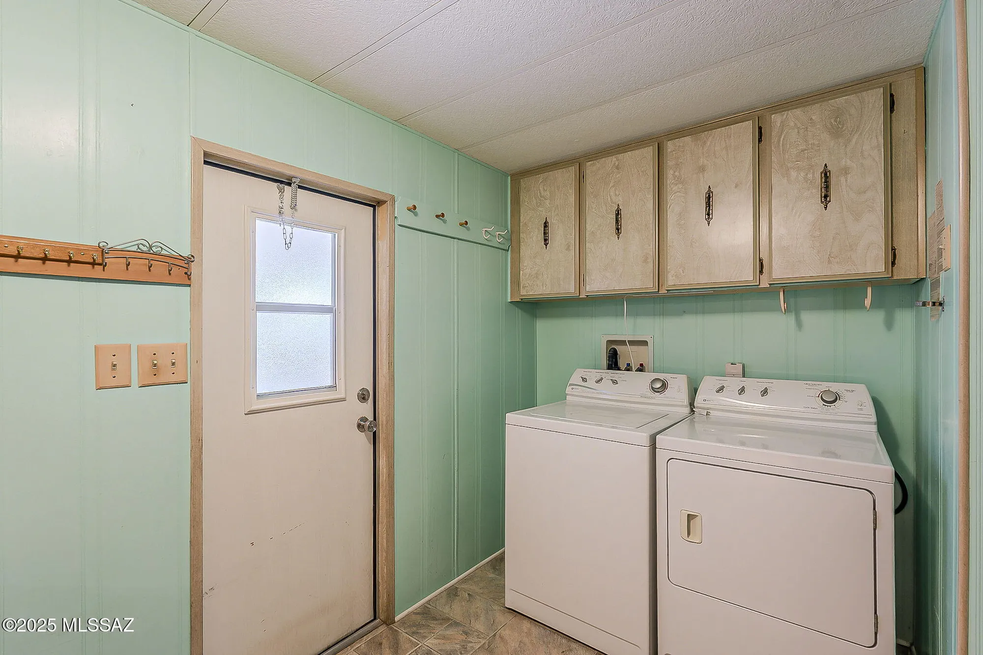 Property Slideshow image 22 of 39 | 100 w pinon dr, Green Valley, AZ, 85614