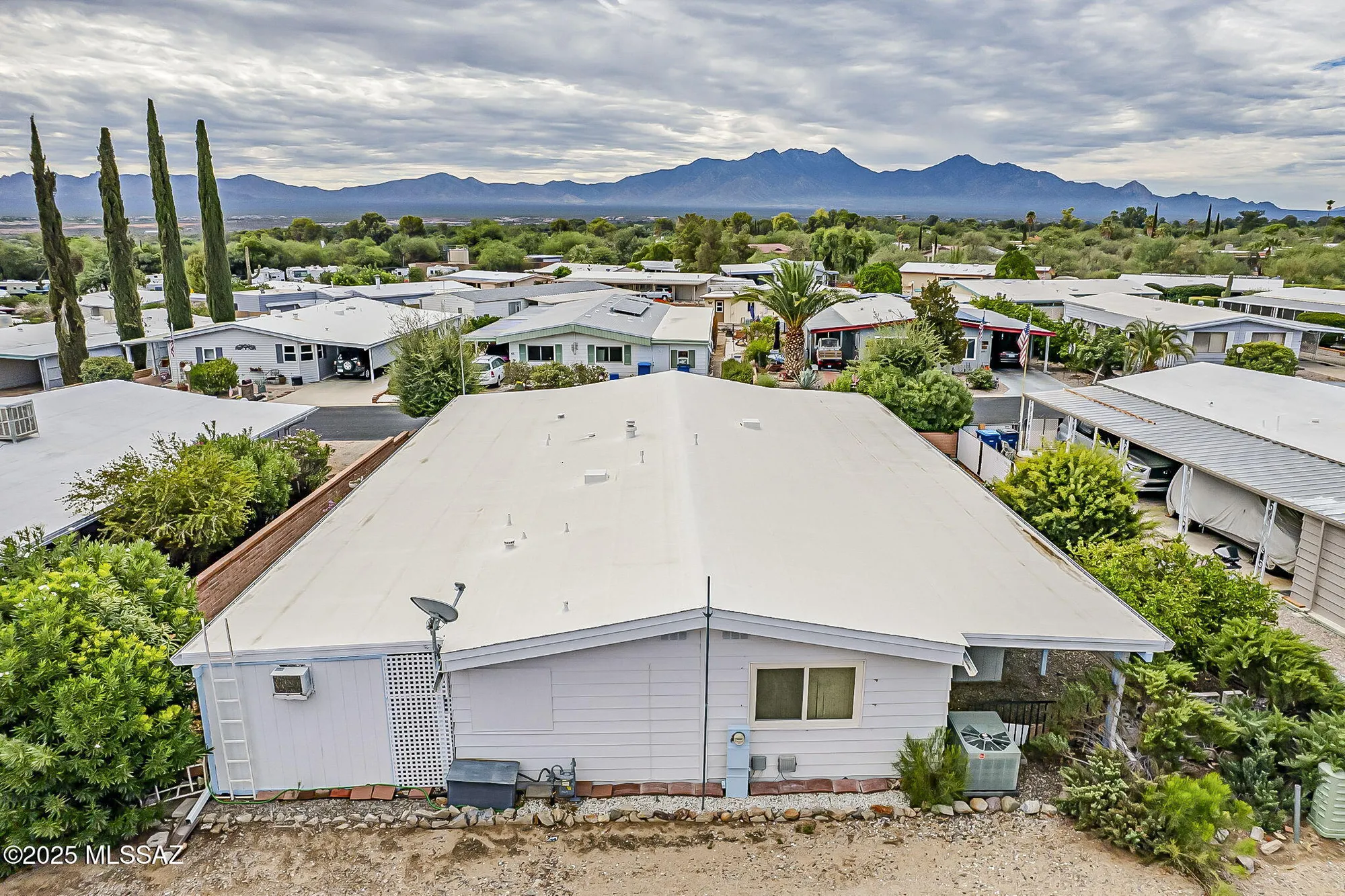 Property Slideshow image 30 of 39 | 100 w pinon dr, Green Valley, AZ, 85614
