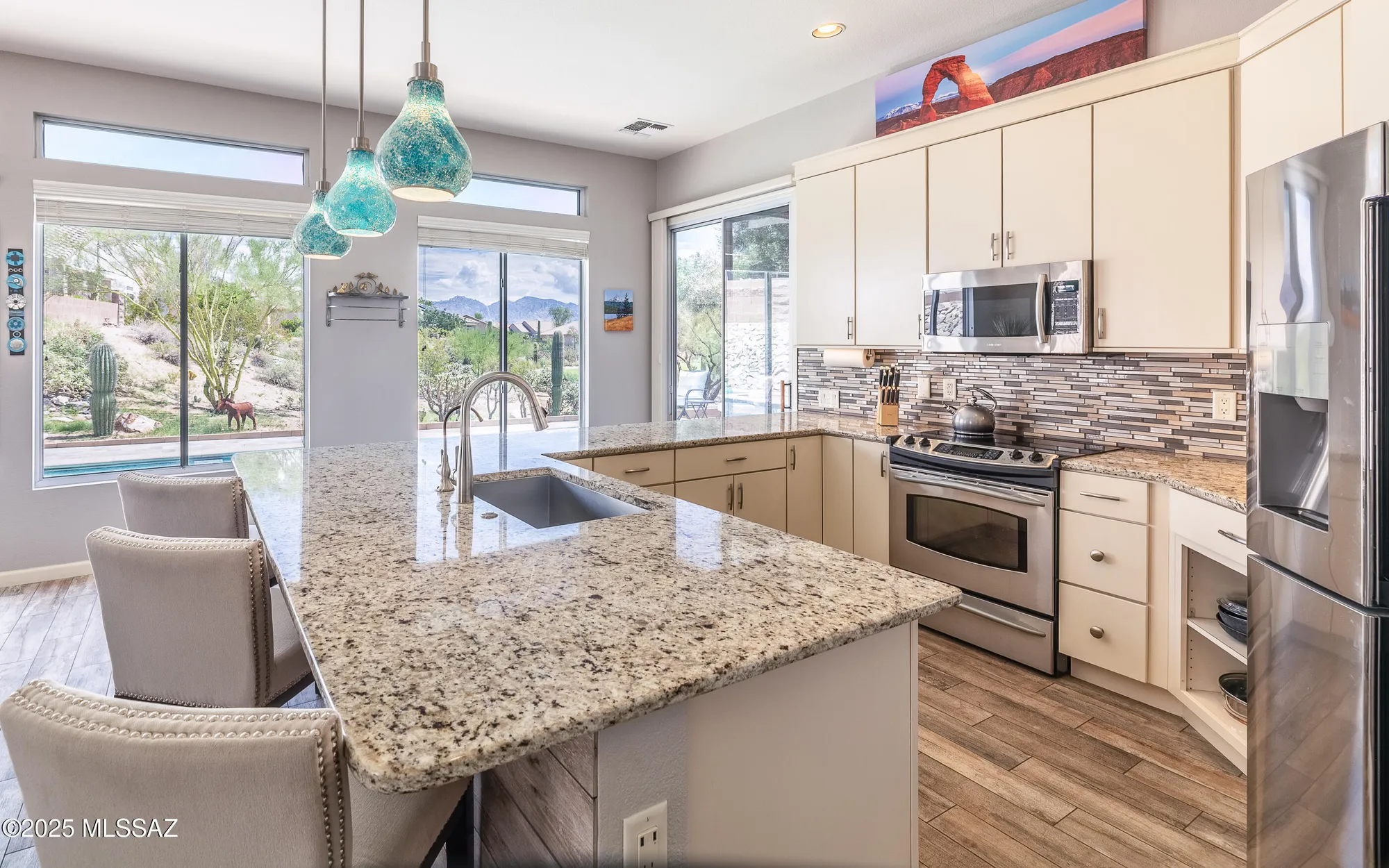 Property Slideshow image 12 of 46 | 13184 n desert flora ln, Marana, AZ, 85658