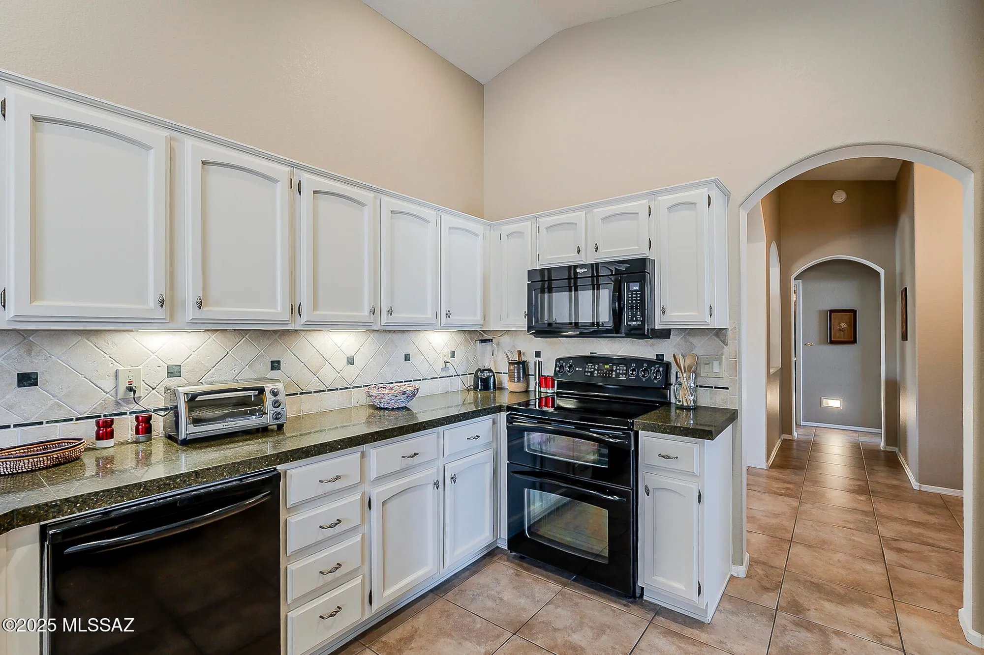 Property Slideshow image 23 of 50 | 38180 s birdie dr, Tucson, AZ, 85739