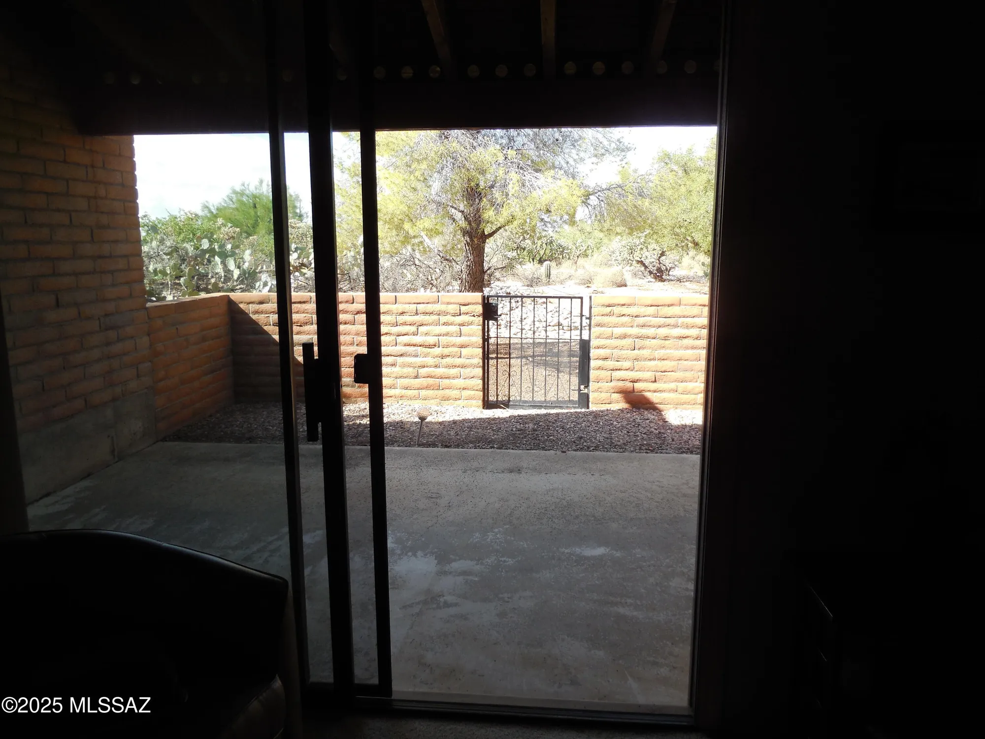 Property Slideshow image 16 of 25 | 1692 w dalehaven cir, Tucson, AZ, 85704