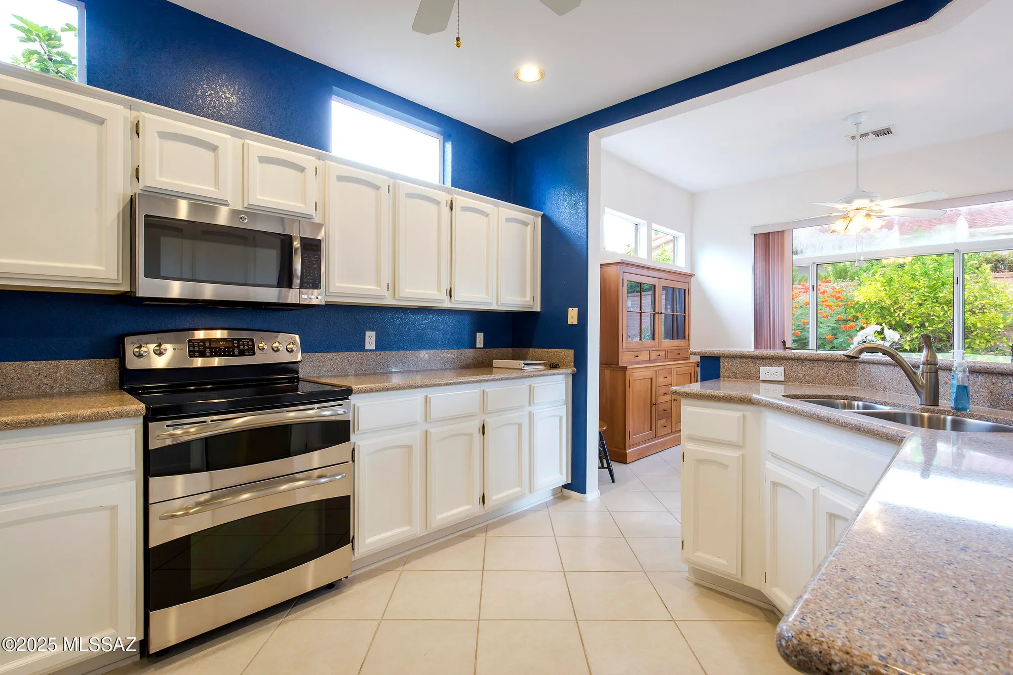 Property Slideshow image 21 of 50 | 14106 n buckingham dr, Oro Valley, AZ, 85755